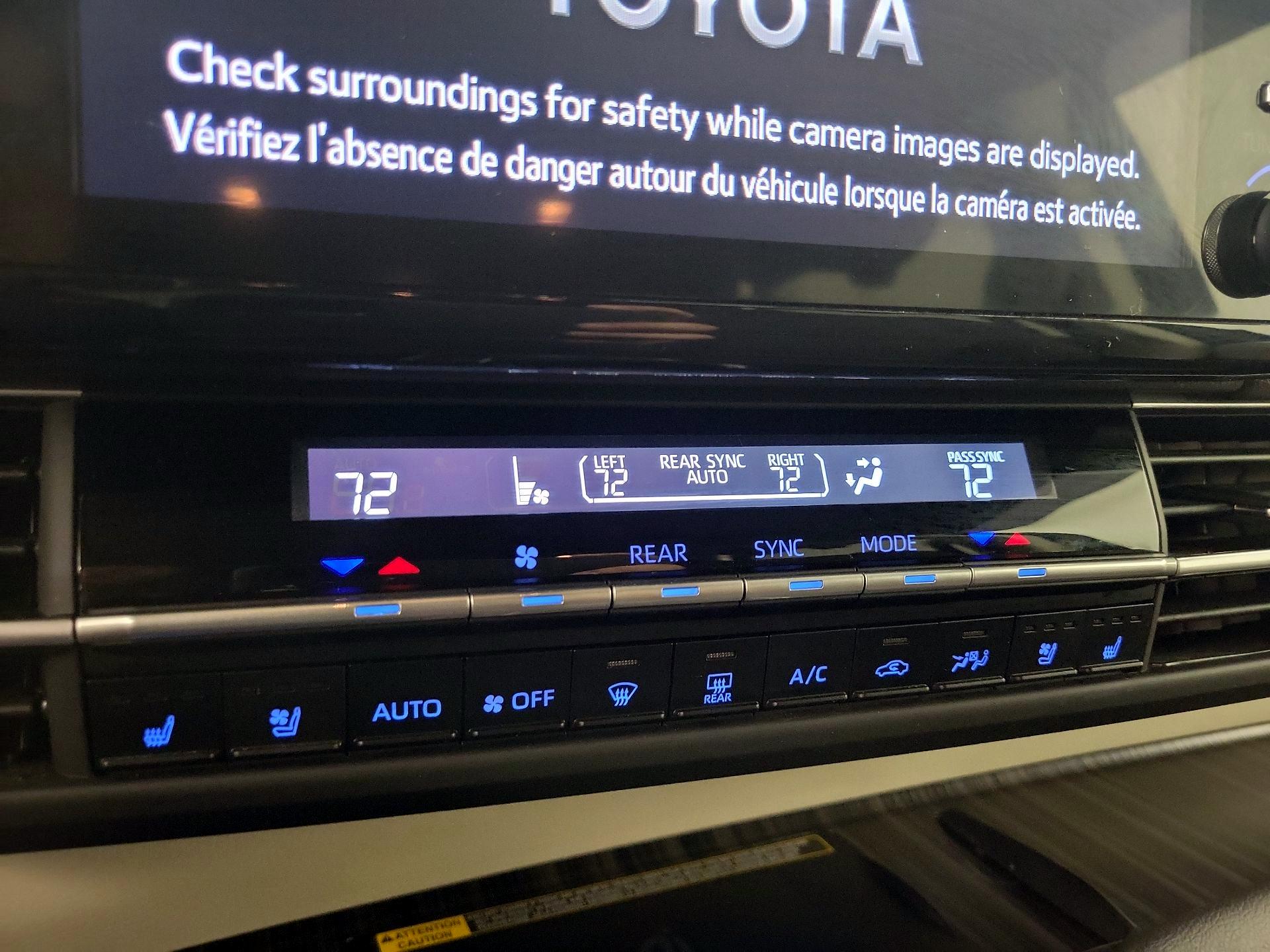 Thumbnail: 2024 Toyota Sienna - 17