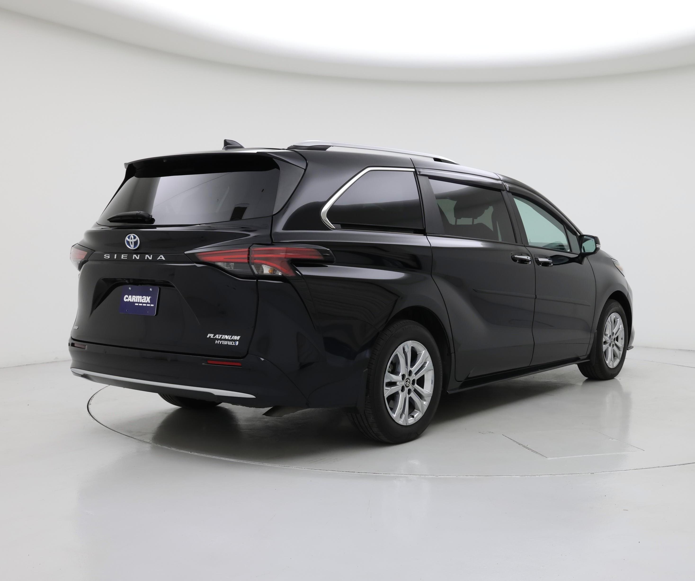 Thumbnail: 2024 Toyota Sienna - 8