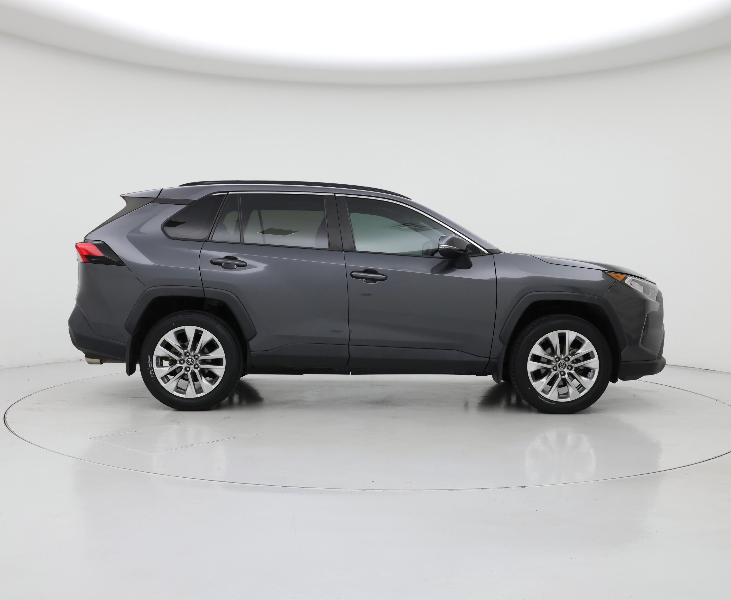 Thumbnail: 2019 Toyota RAV4 - 7