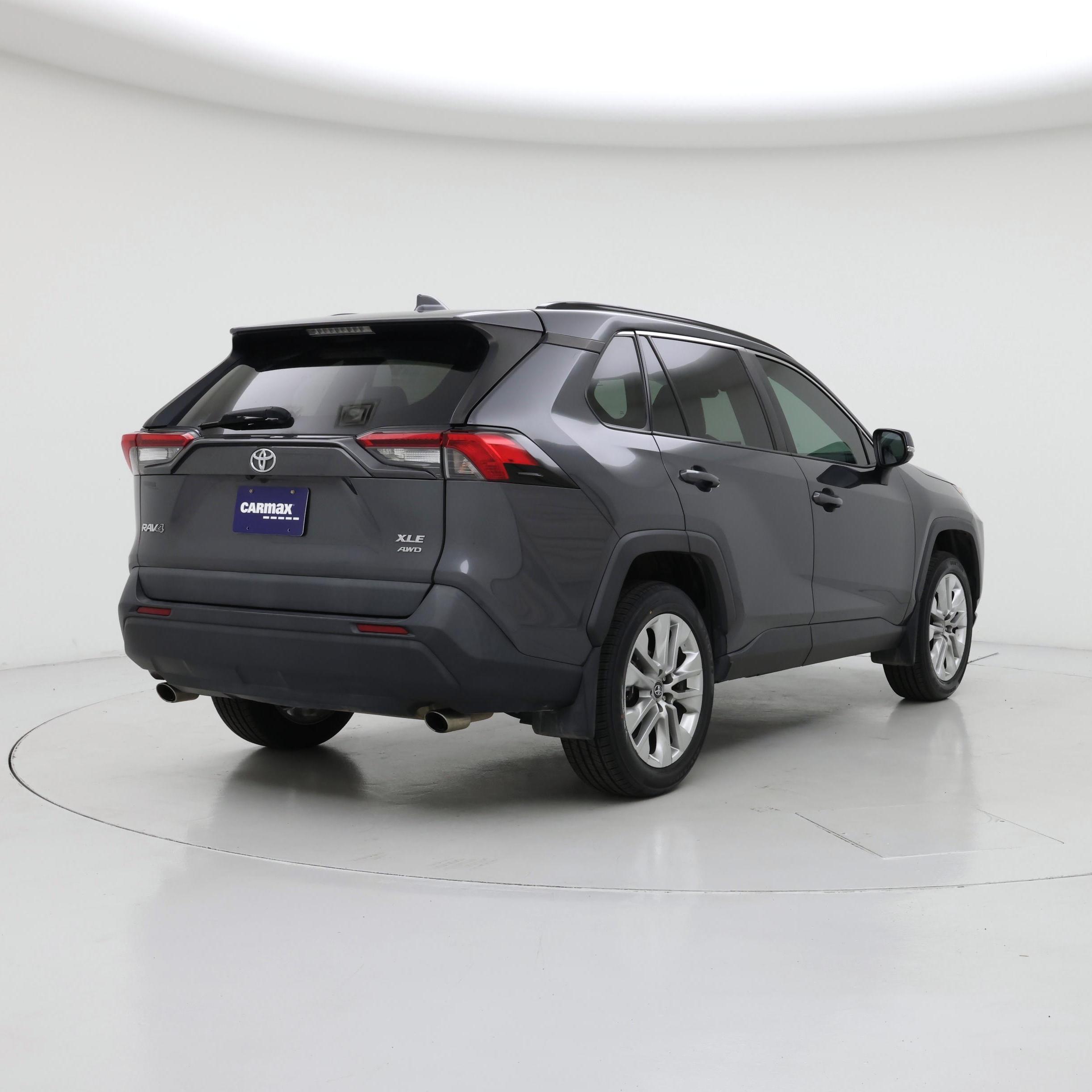 Thumbnail: 2019 Toyota RAV4 - 8