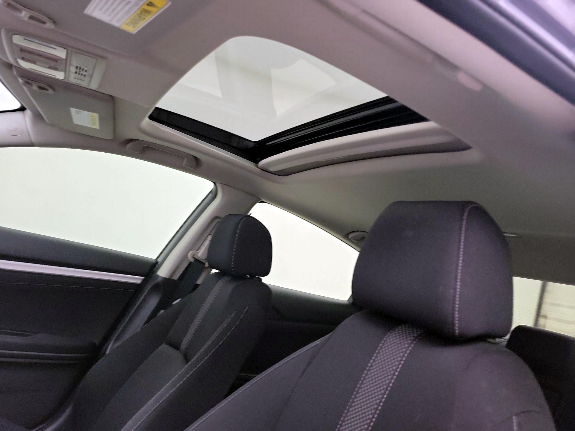 Thumbnail: 2019 Honda Civic - 19