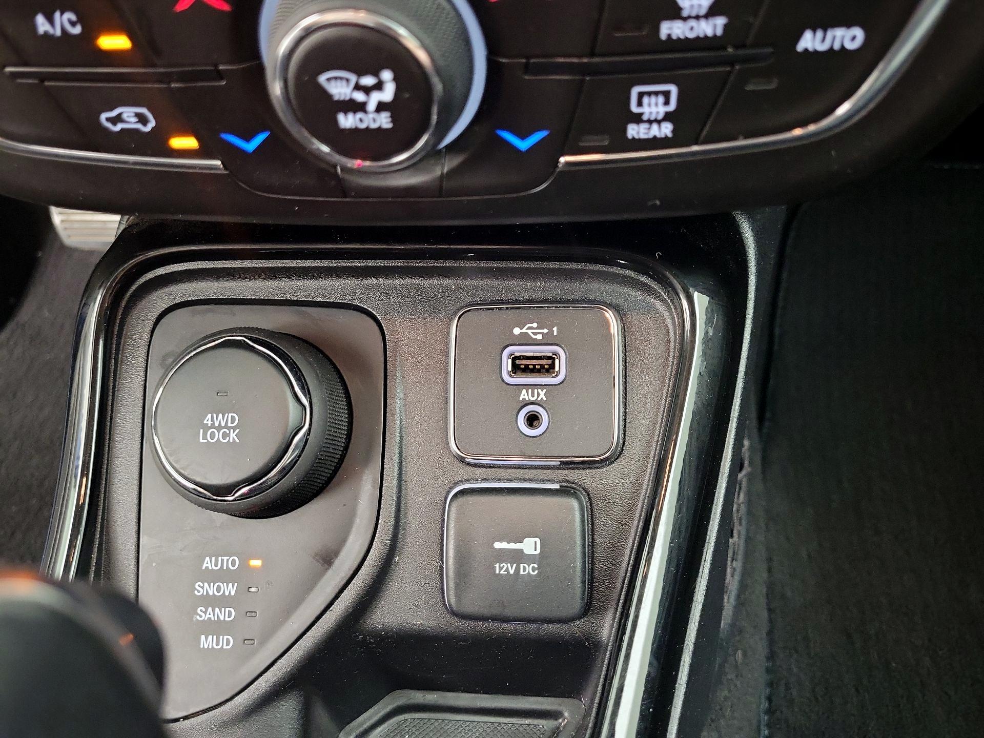 Thumbnail: 2021 Jeep Compass - 18