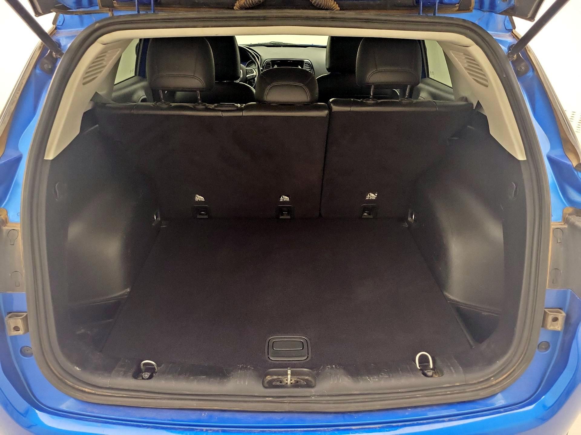 Thumbnail: 2021 Jeep Compass - 20