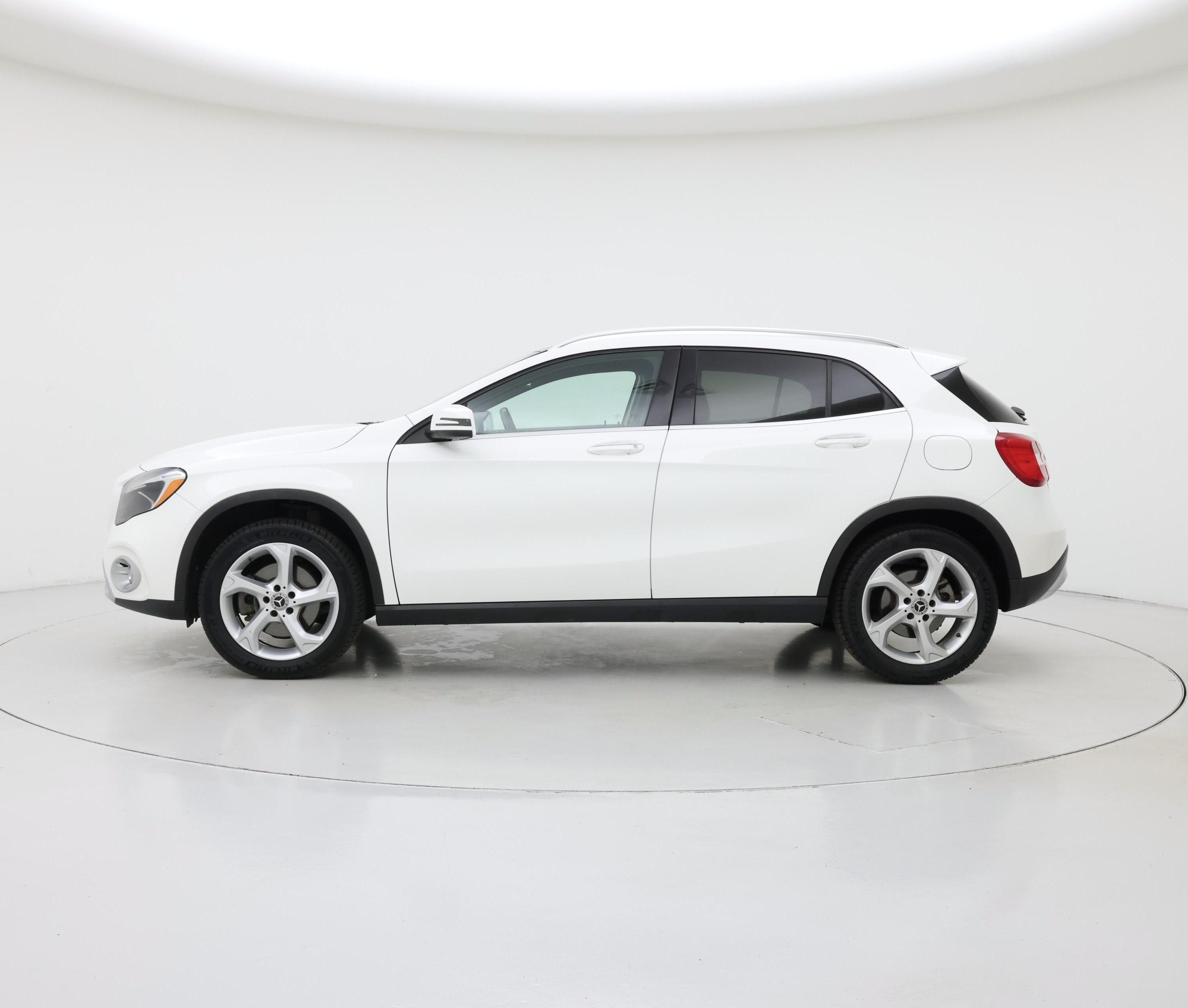 Thumbnail: 2020 Mercedes-Benz GLA - 3