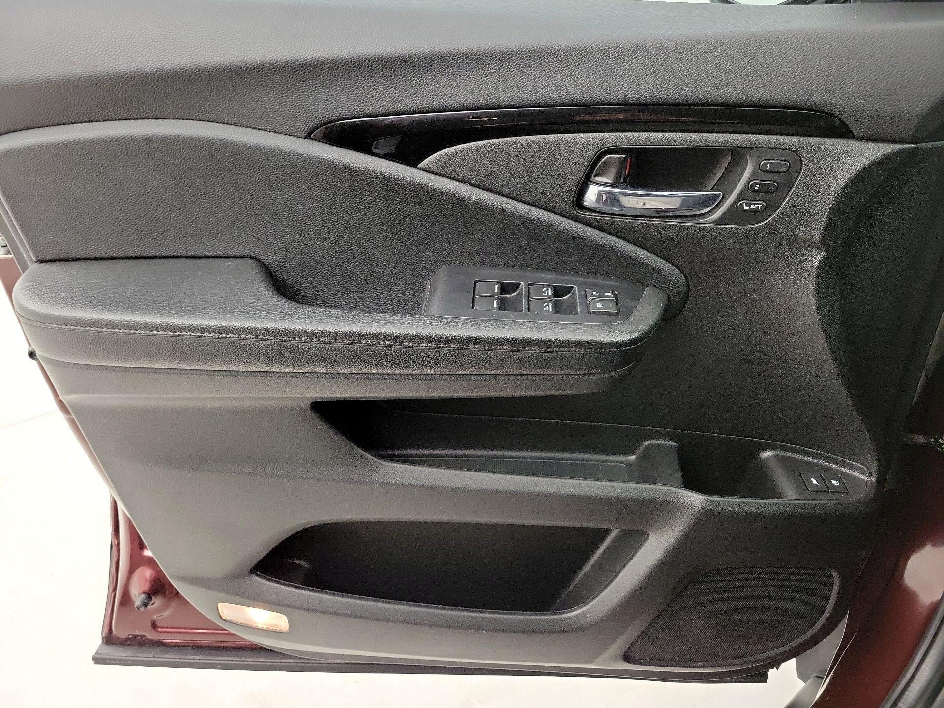 Thumbnail: 2021 Honda Passport - 12
