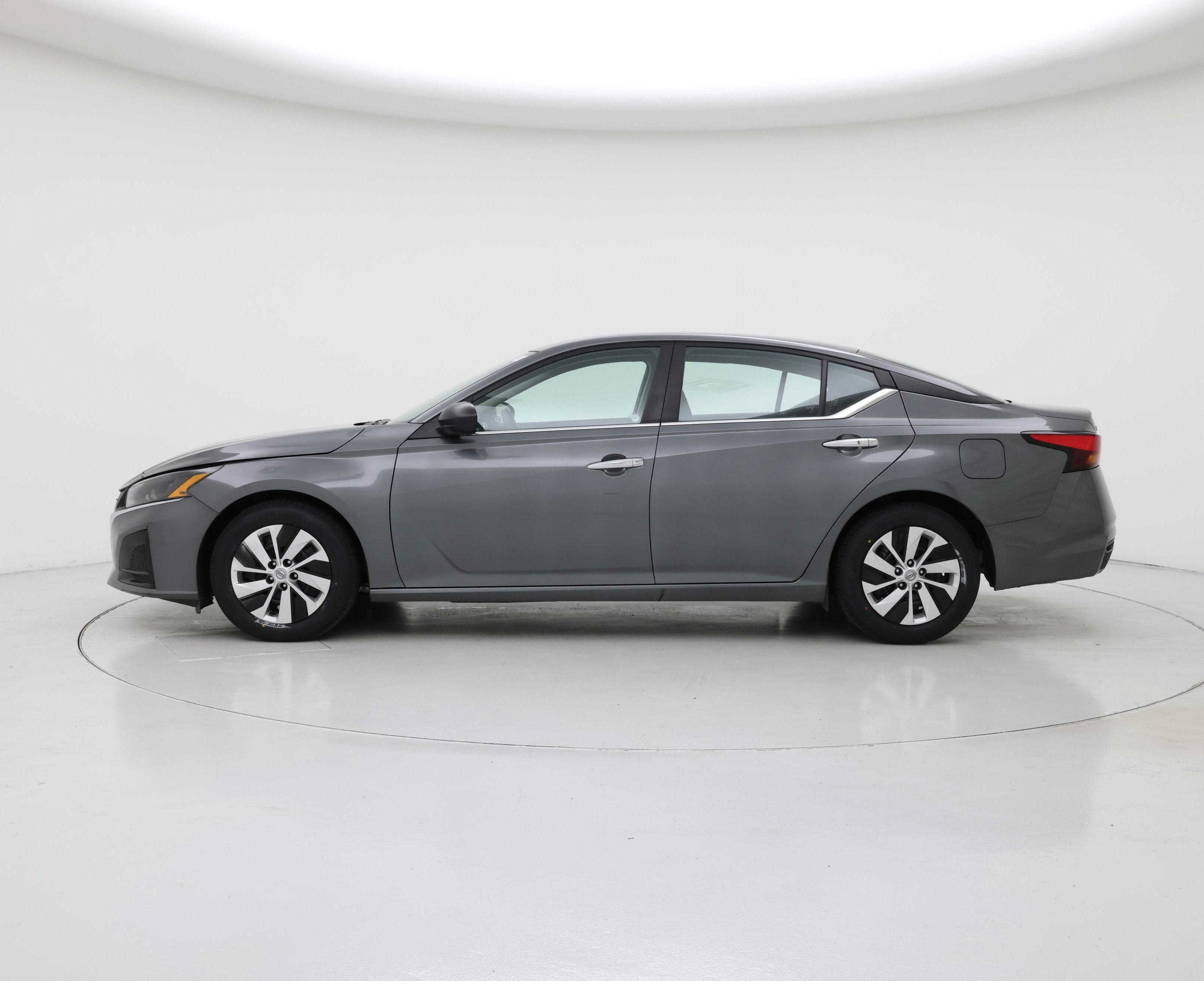 Thumbnail: 2024 Nissan Altima - 3