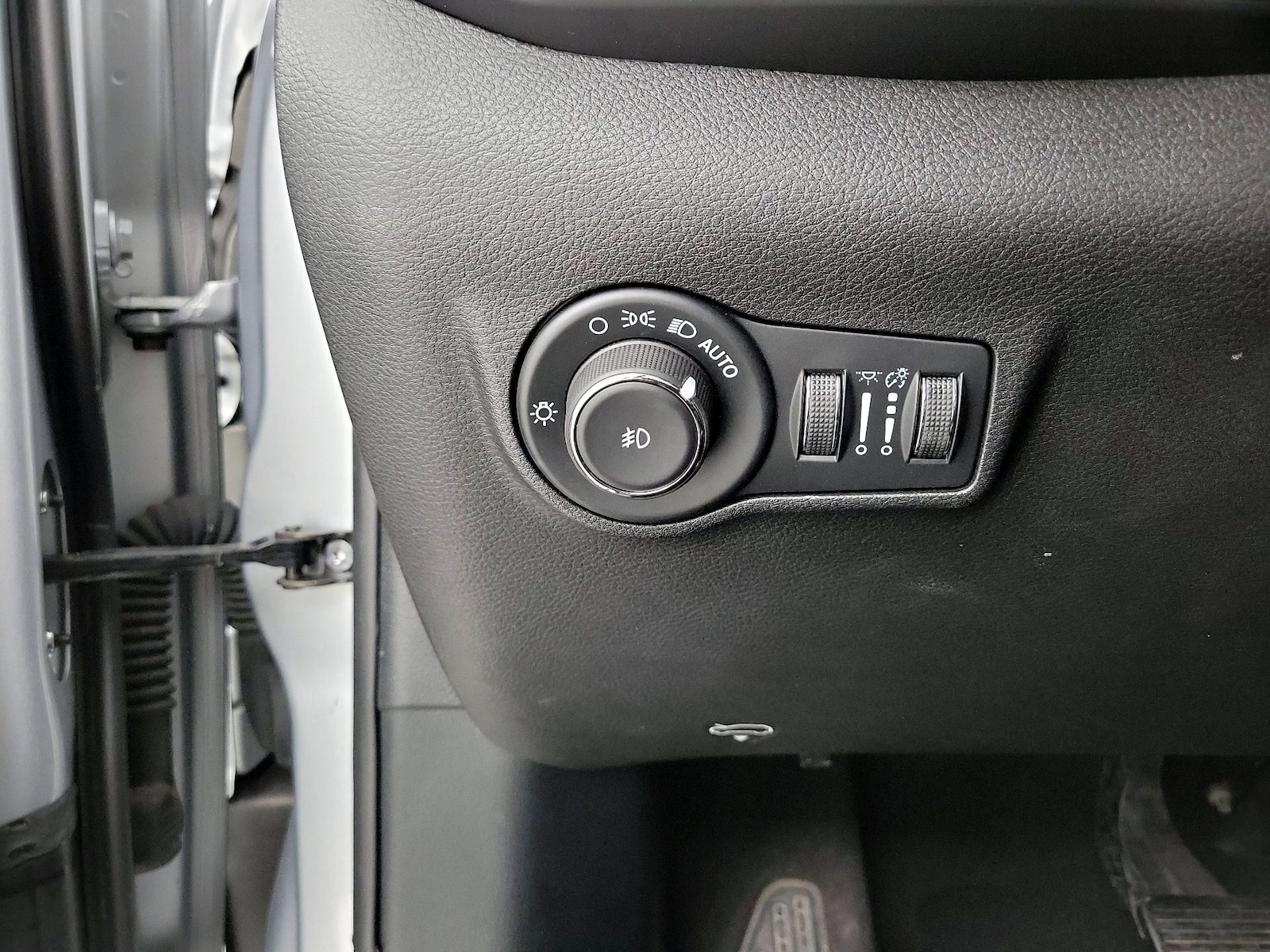 2025 Jeep Compass Limited - Photo 14