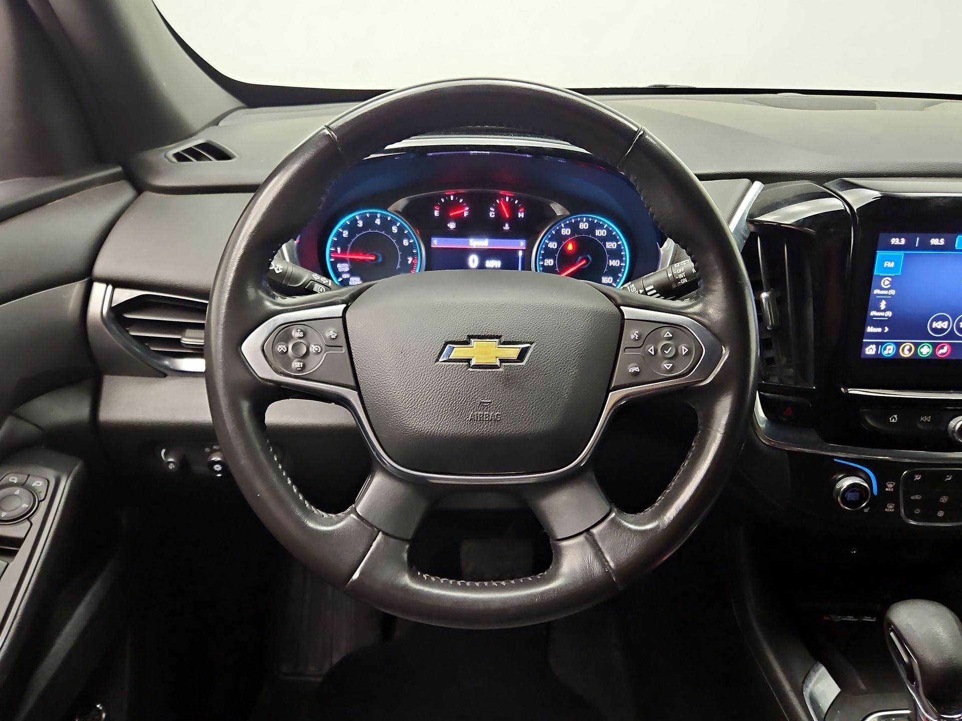 Thumbnail: 2022 Chevrolet Traverse - 10