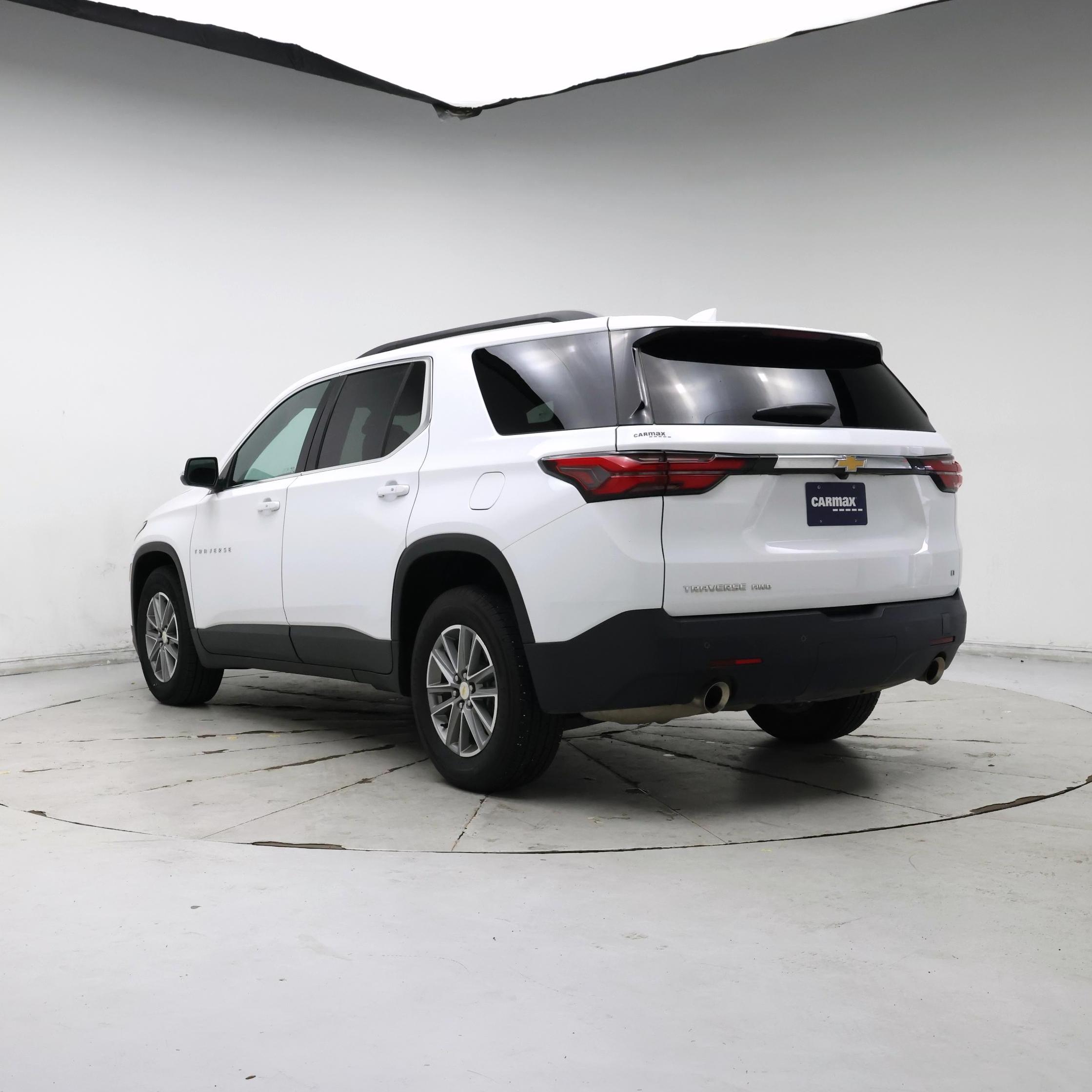 Thumbnail: 2022 Chevrolet Traverse - 2