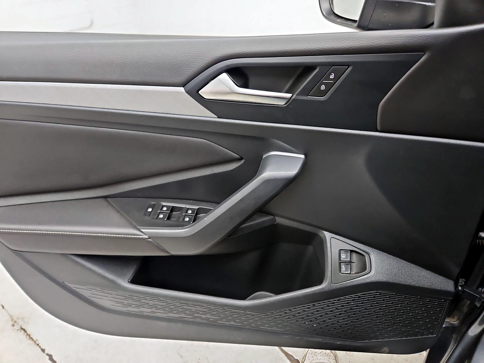Thumbnail: 2024 Volkswagen Jetta - 12