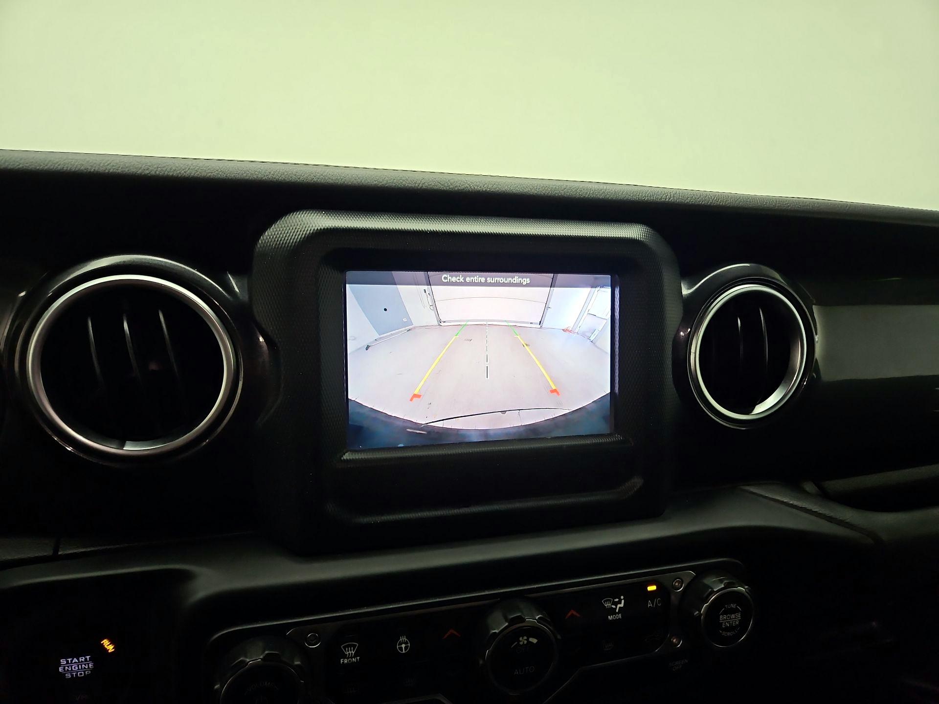 Thumbnail: 2021 Jeep Wrangler - 14