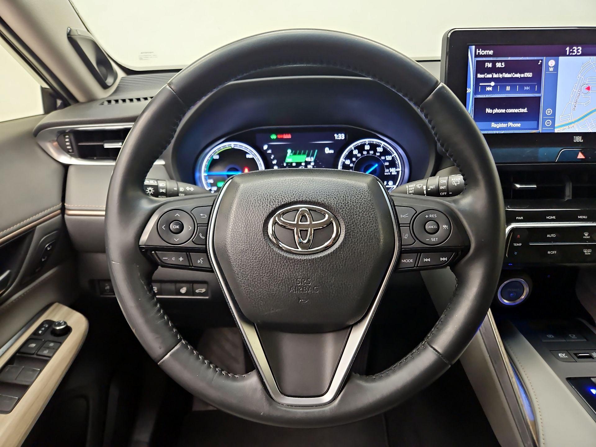 Thumbnail: 2022 Toyota Venza - 10