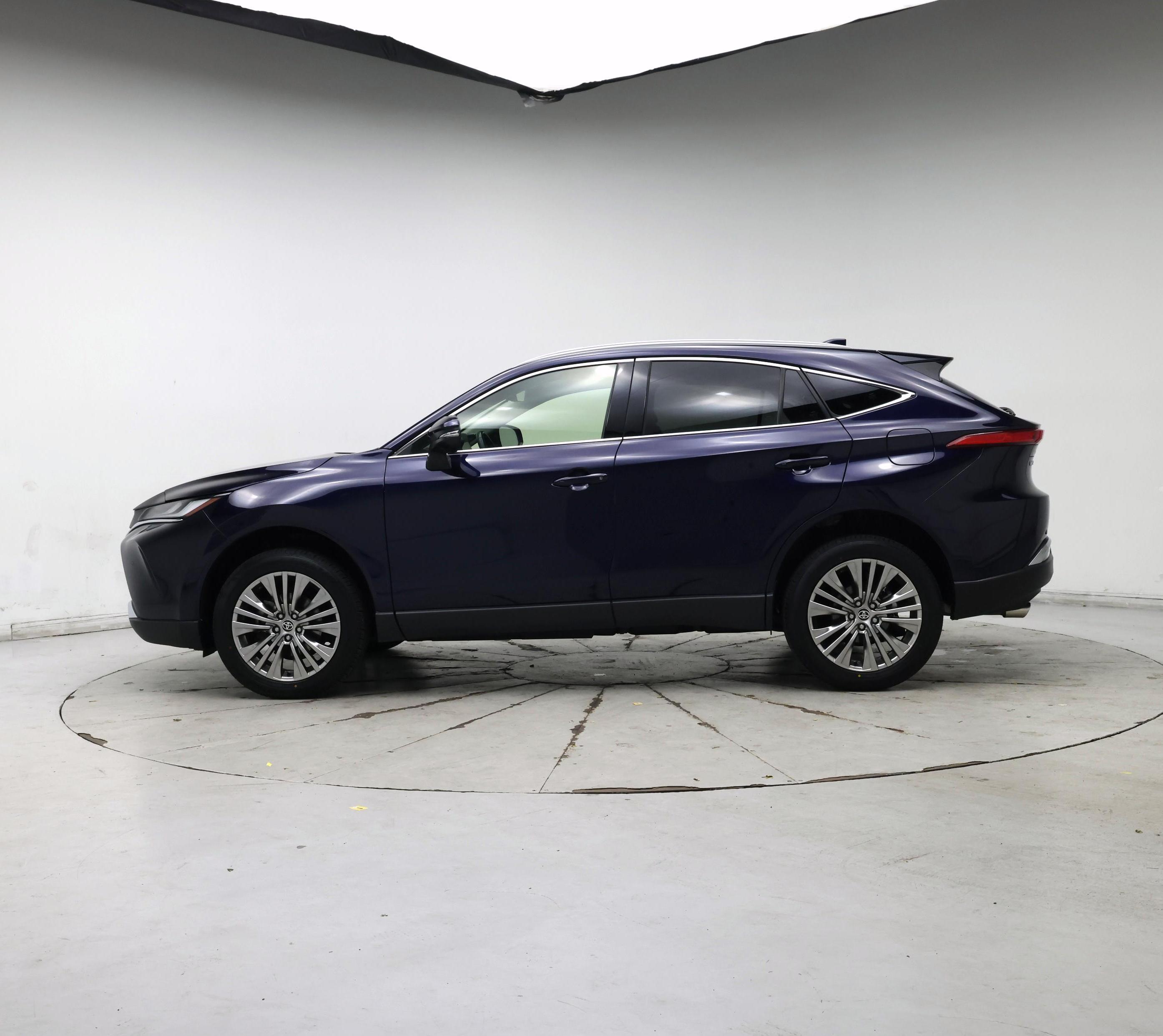 Thumbnail: 2022 Toyota Venza - 3