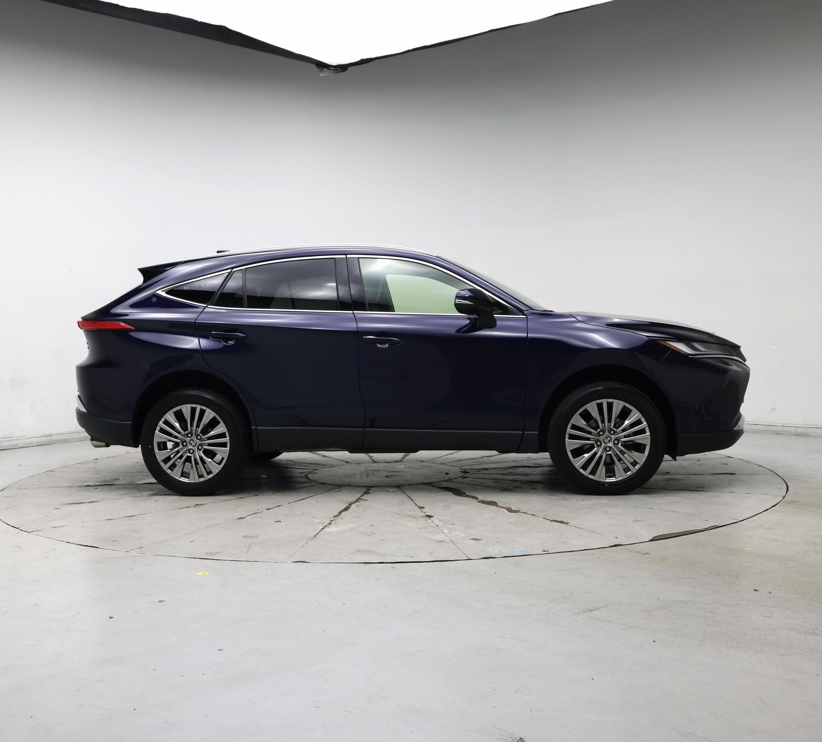 Thumbnail: 2022 Toyota Venza - 7