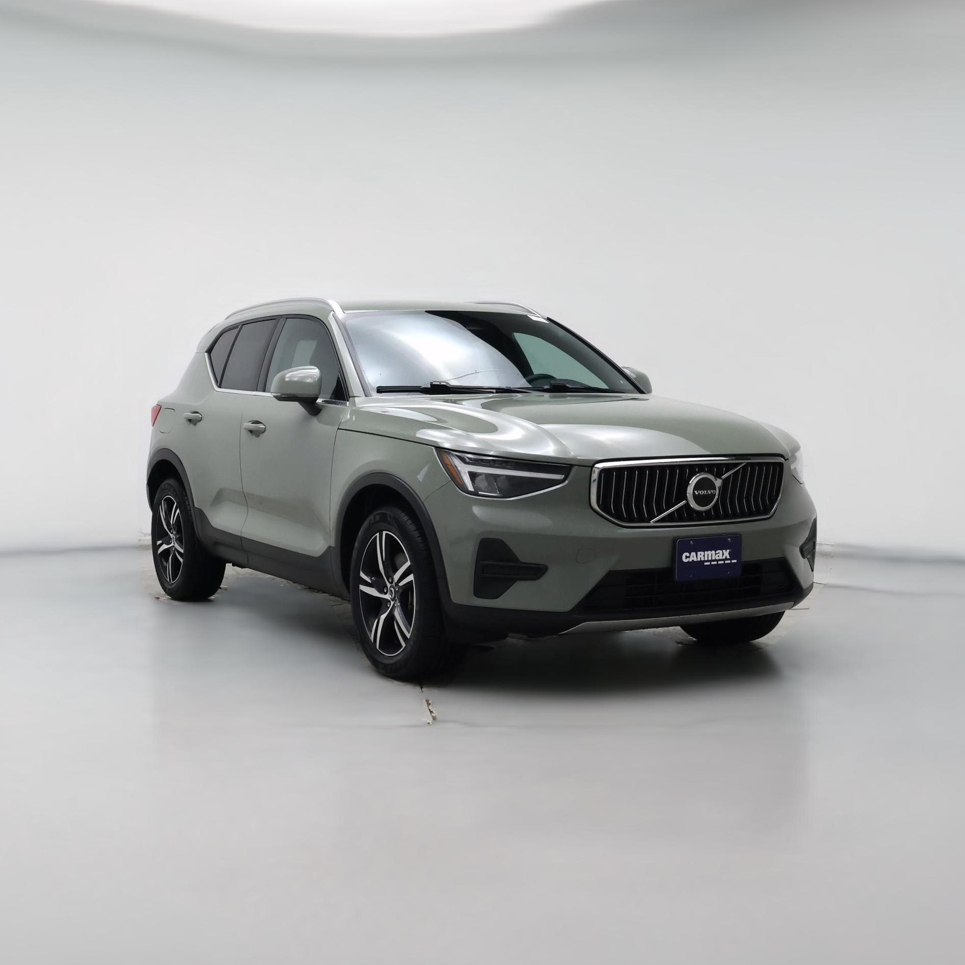 Thumbnail: 2024 Volvo XC40 - 1