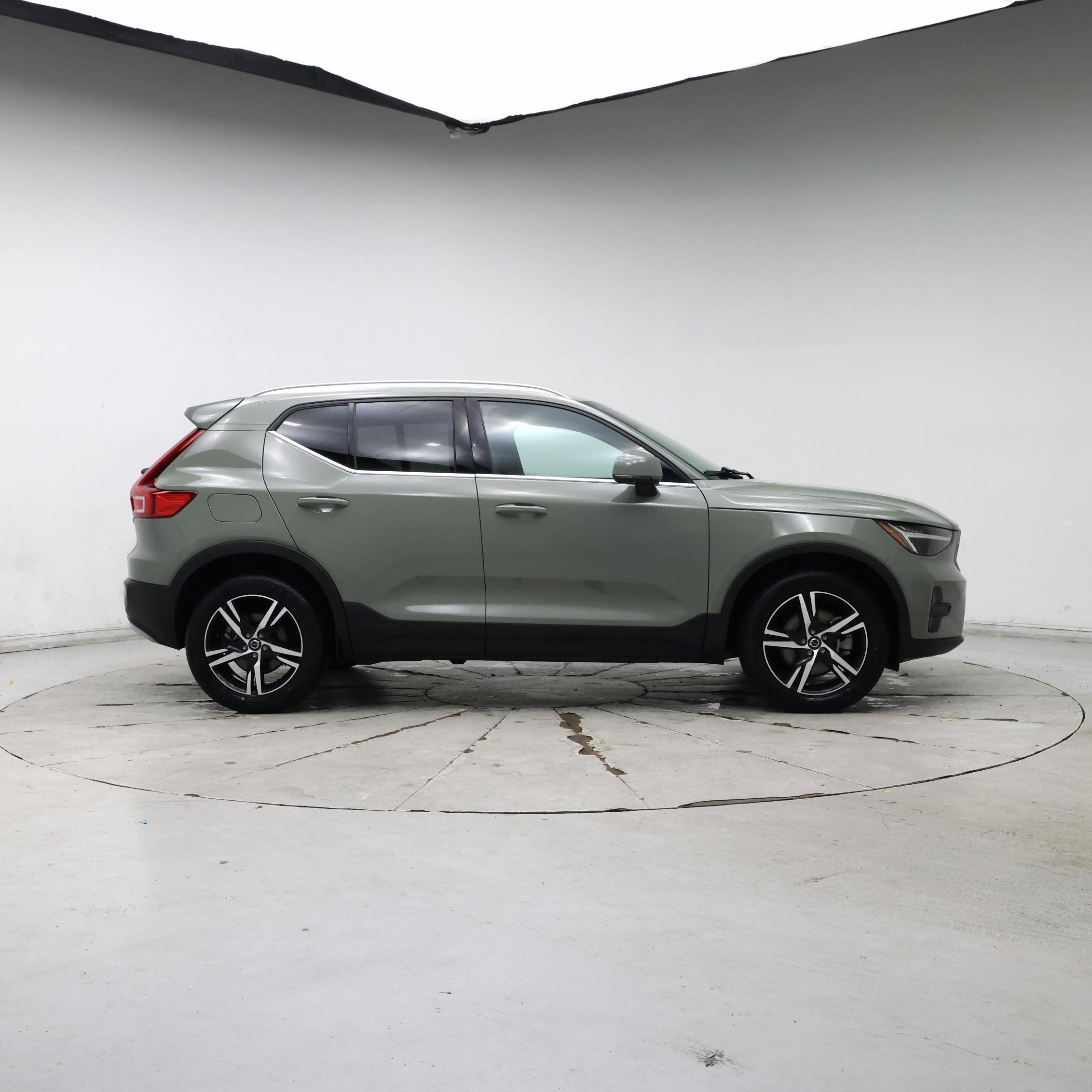 Thumbnail: 2024 Volvo XC40 - 7