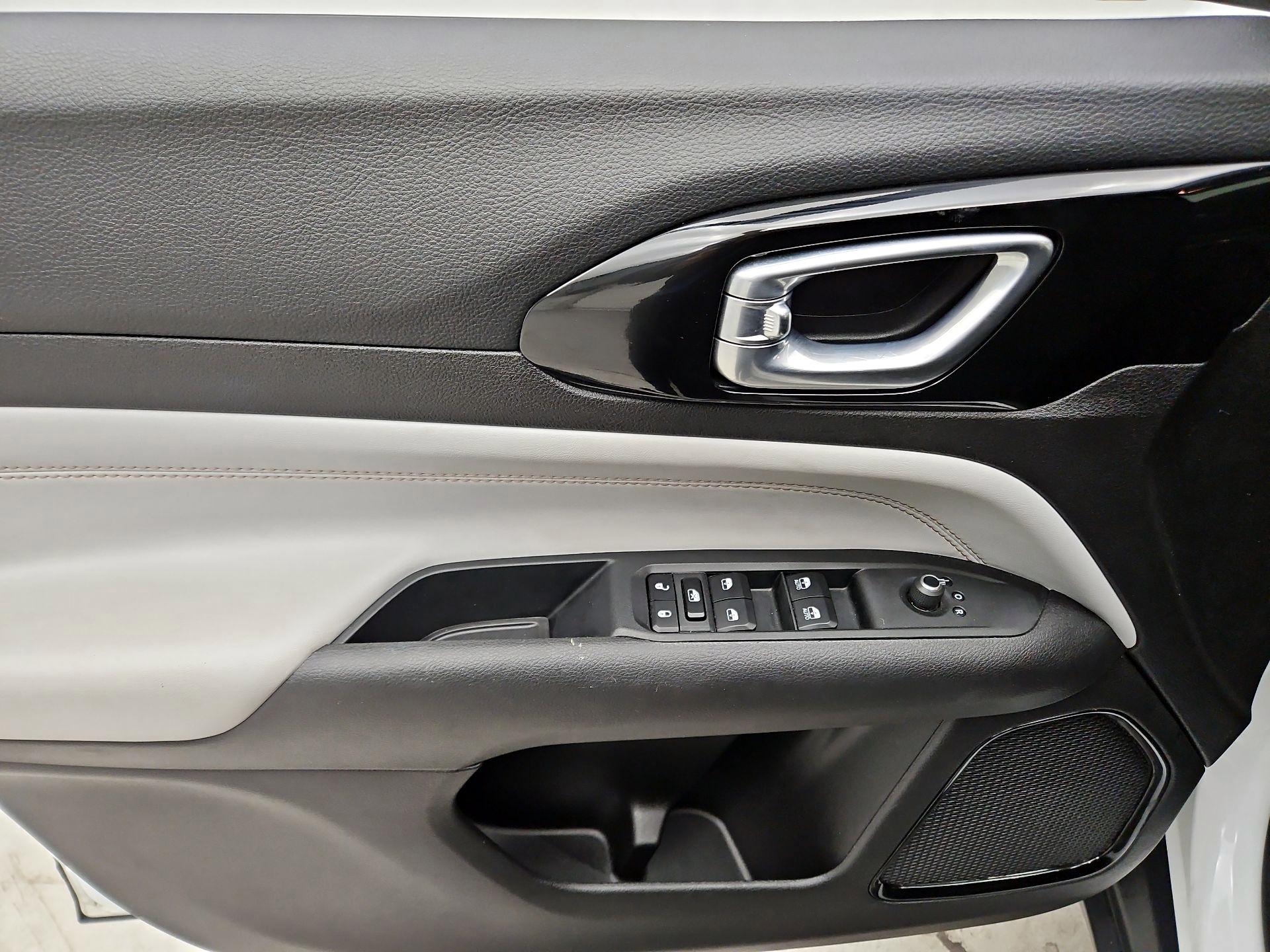 Thumbnail: 2025 Jeep Compass - 12