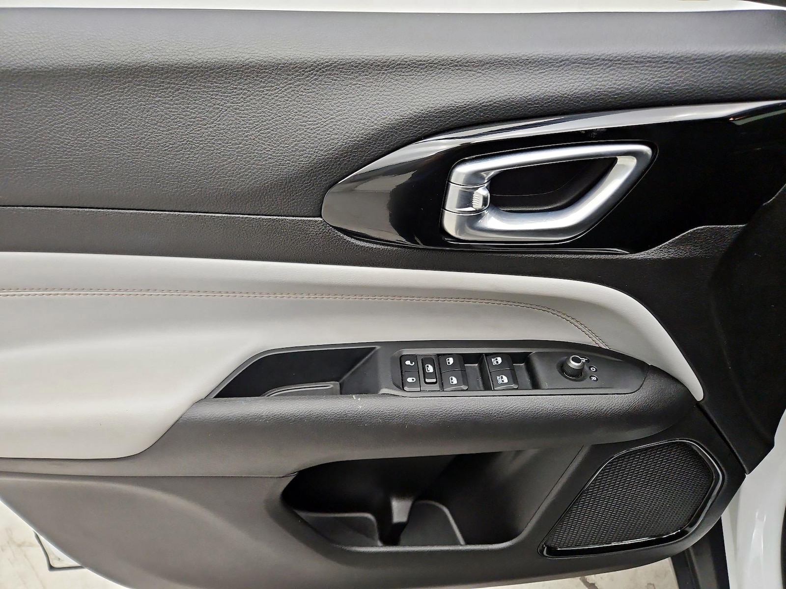 2025 Jeep Compass Limited - Photo 13