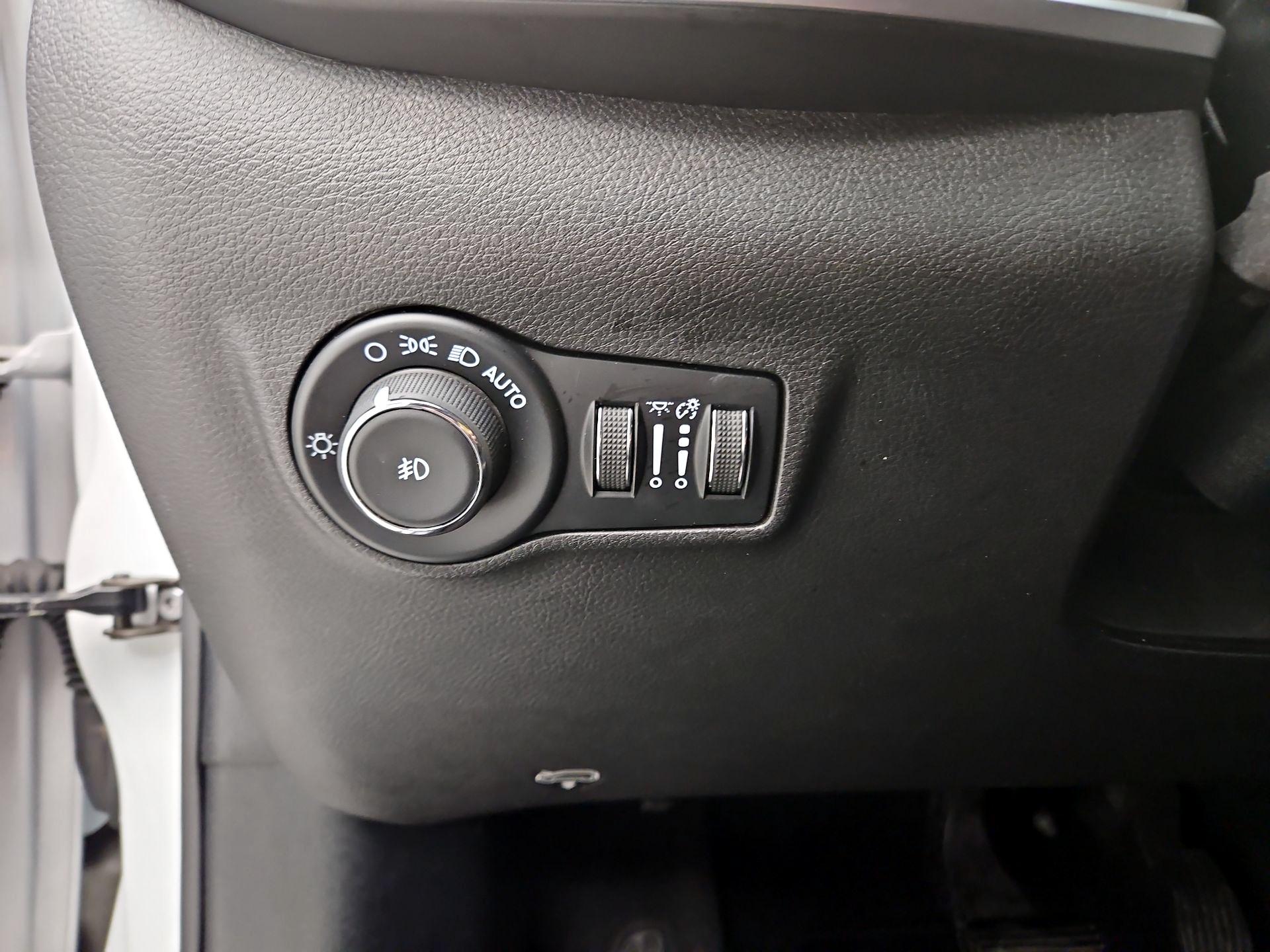 Thumbnail: 2025 Jeep Compass - 13