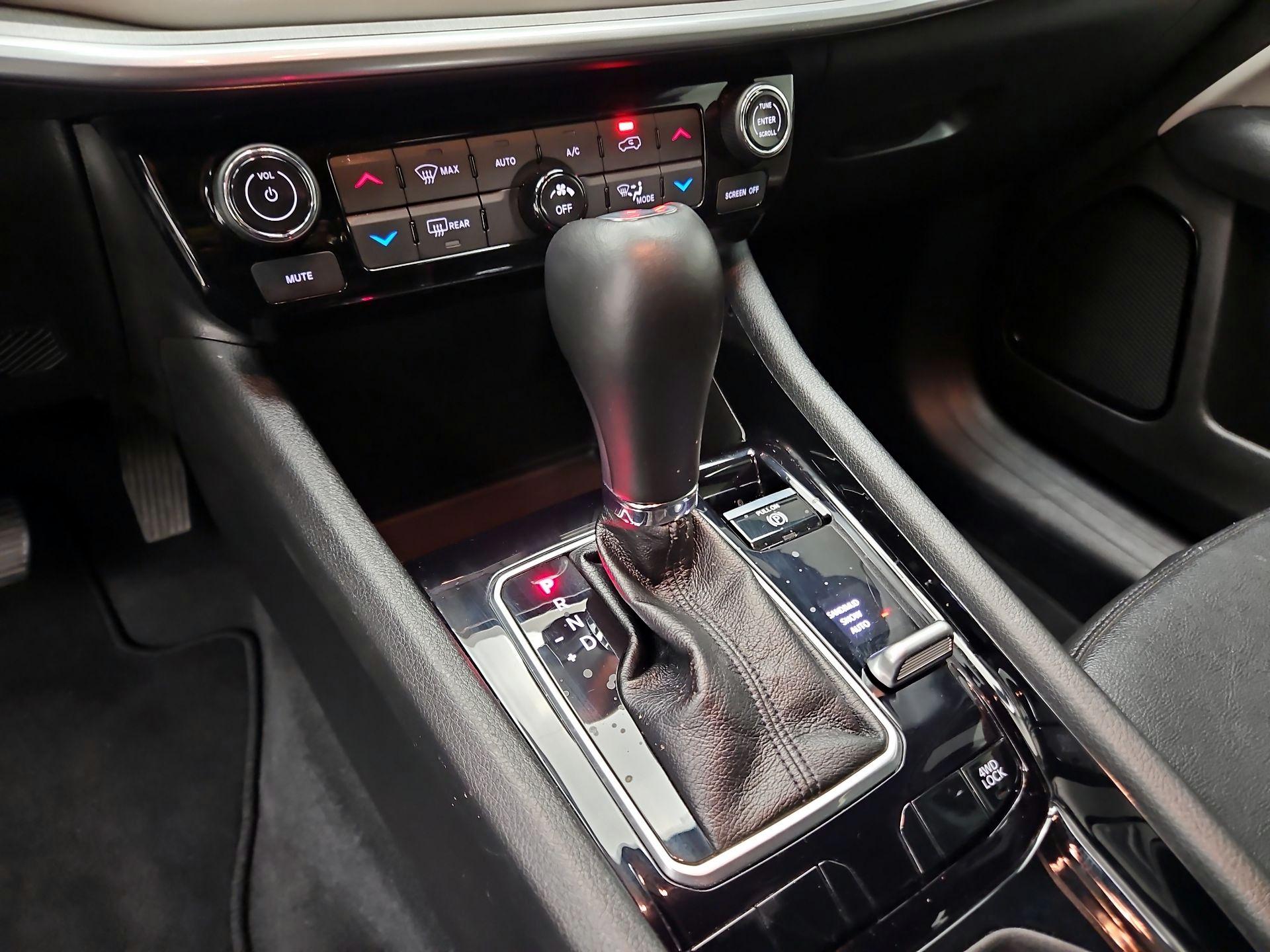 Thumbnail: 2025 Jeep Compass - 17