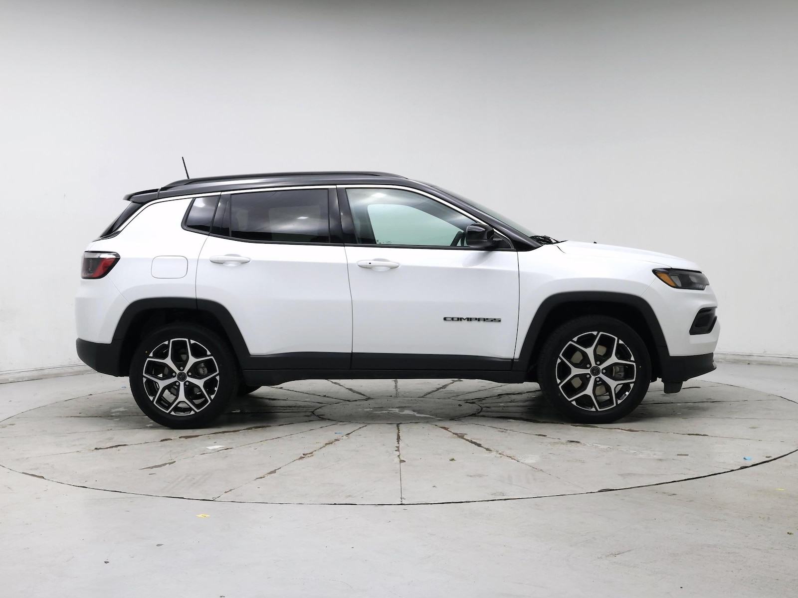 2025 Jeep Compass Limited - Photo 8