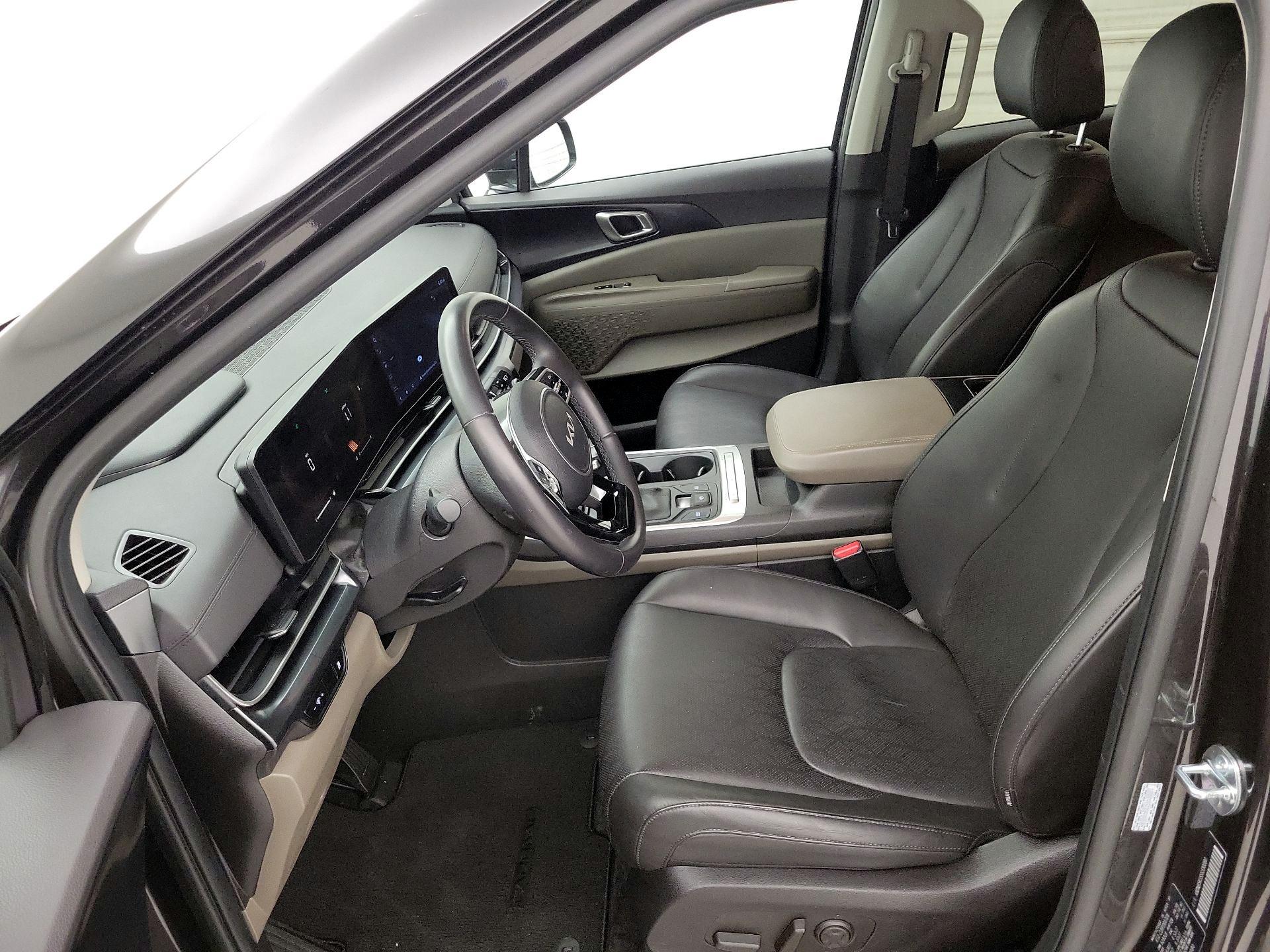 Thumbnail: 2025 Kia Carnival - 11