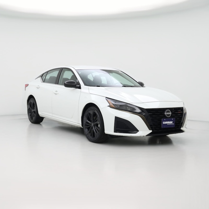 2023 Nissan Altima SR