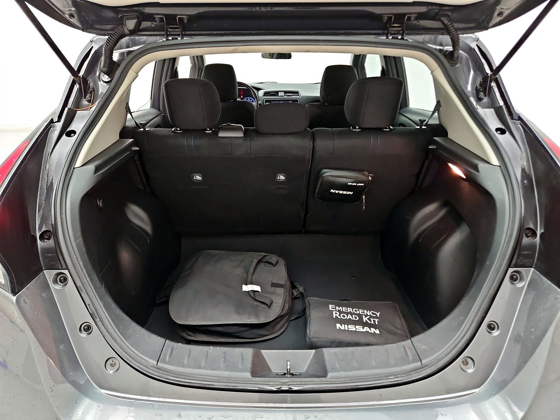 Thumbnail: 2020 Nissan Leaf - 20