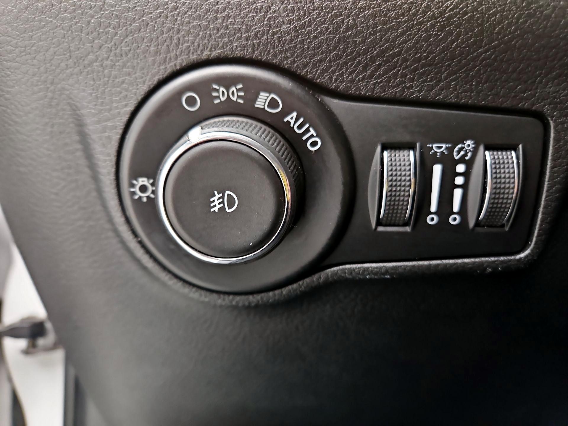 Thumbnail: 2025 Jeep Compass - 13