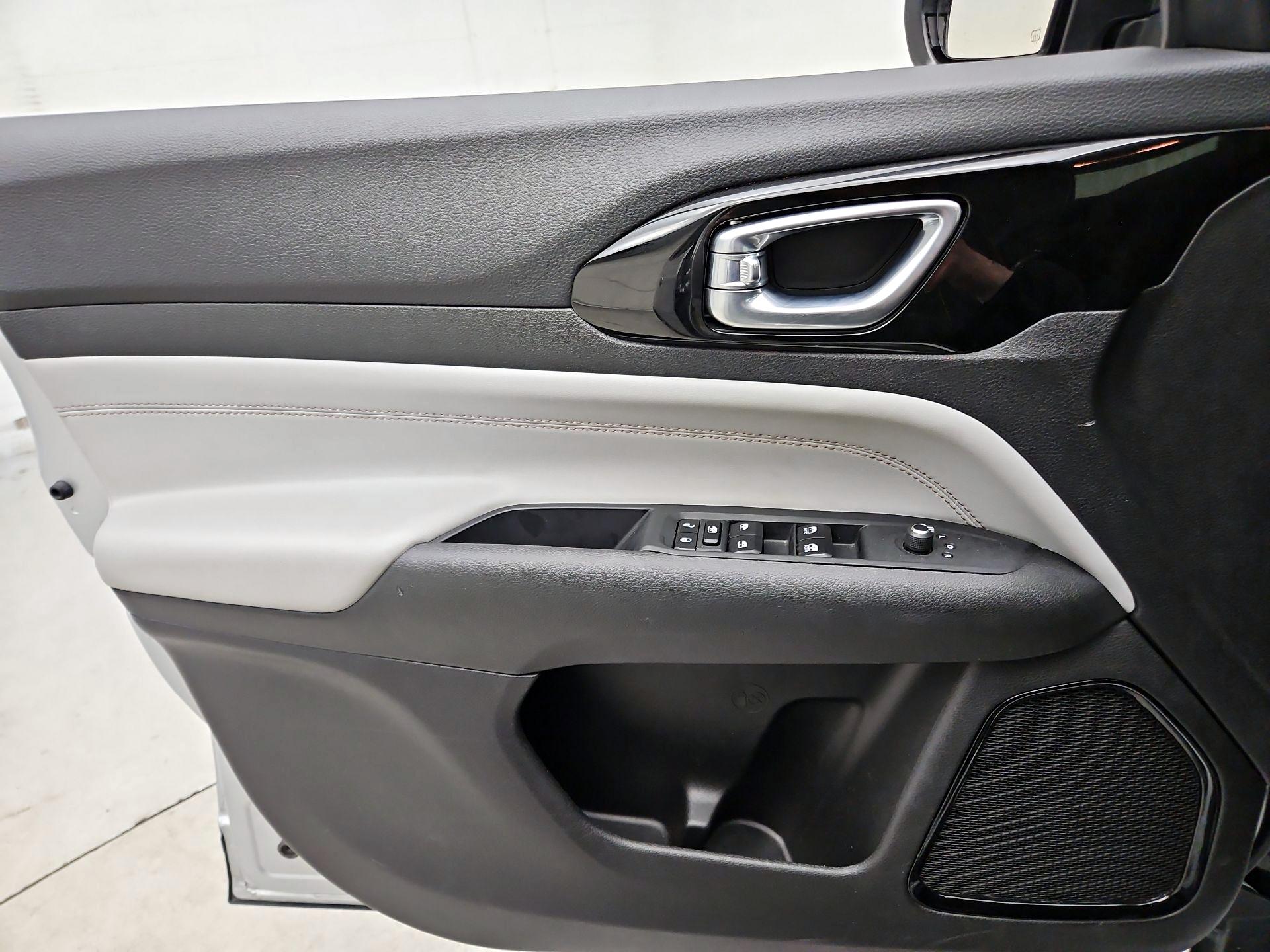 Thumbnail: 2025 Jeep Compass - 12