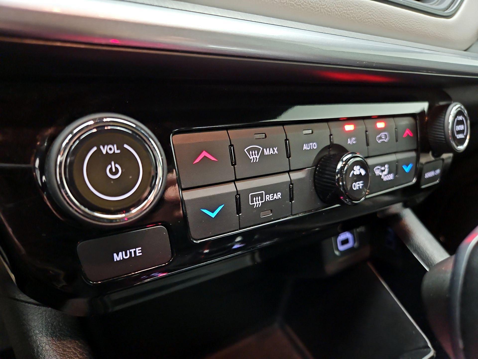 Thumbnail: 2025 Jeep Compass - 16