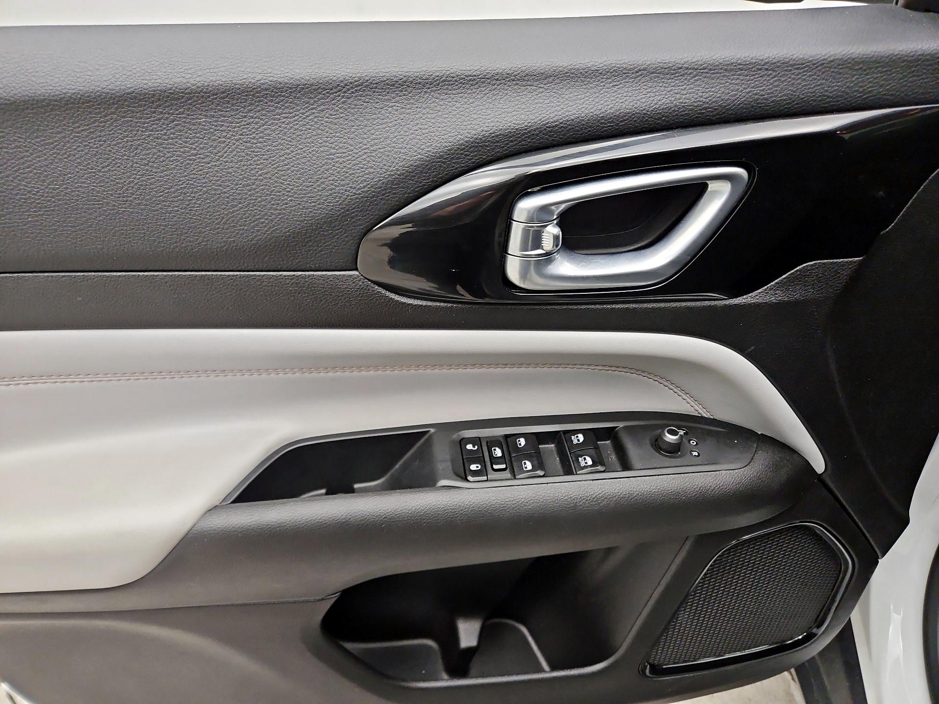 Thumbnail: 2025 Jeep Compass - 12