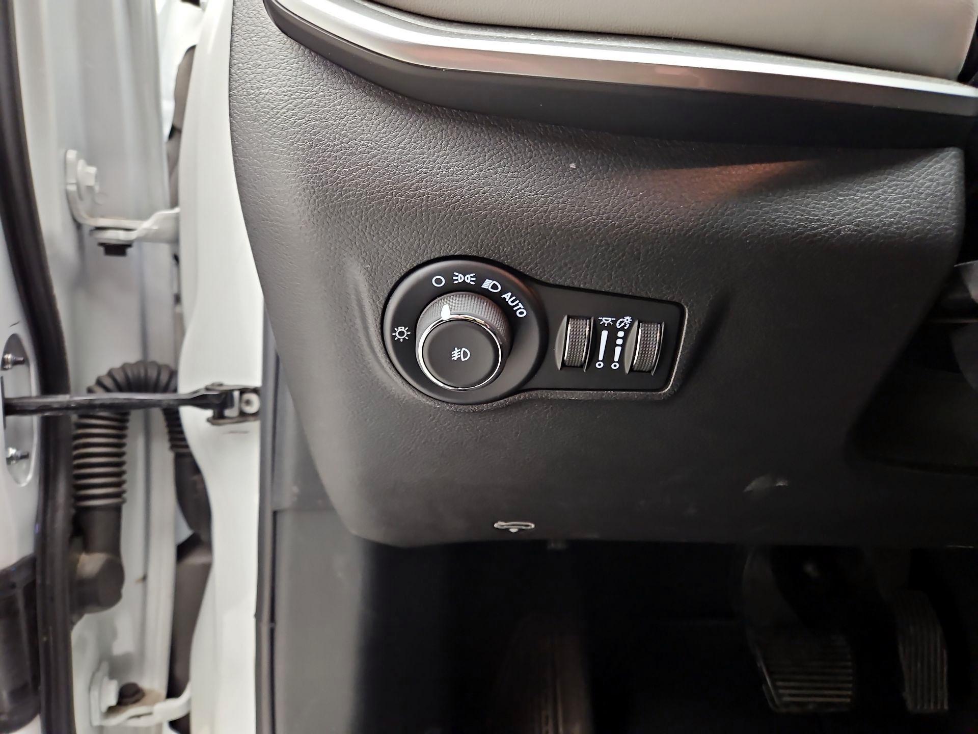 Thumbnail: 2025 Jeep Compass - 13