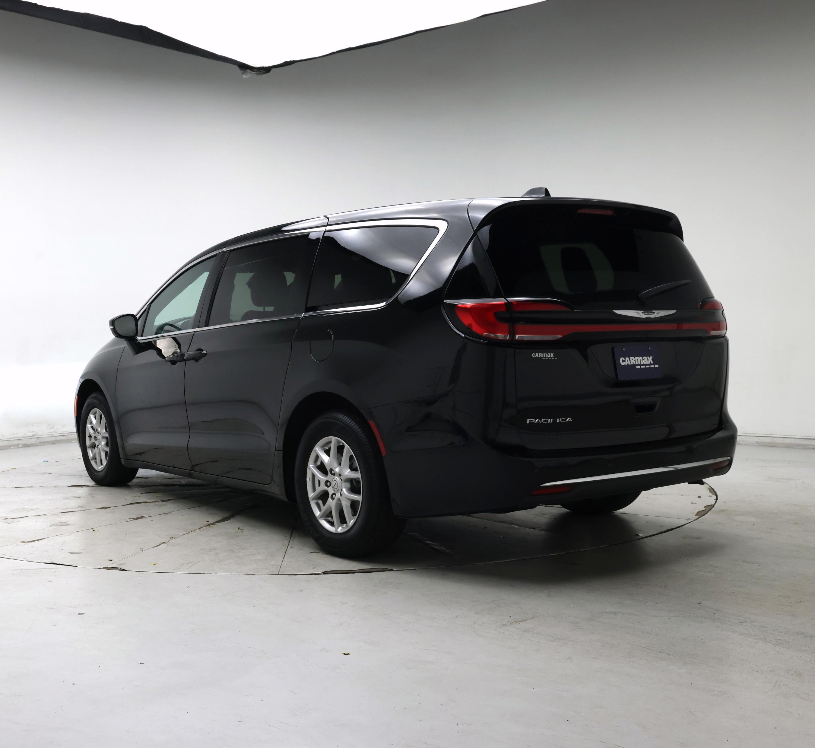 Thumbnail: 2025 Chrysler Pacifica - 2