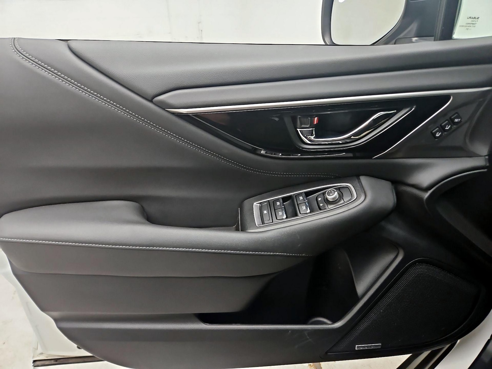 2022 Subaru Outback Limited - Photo 13