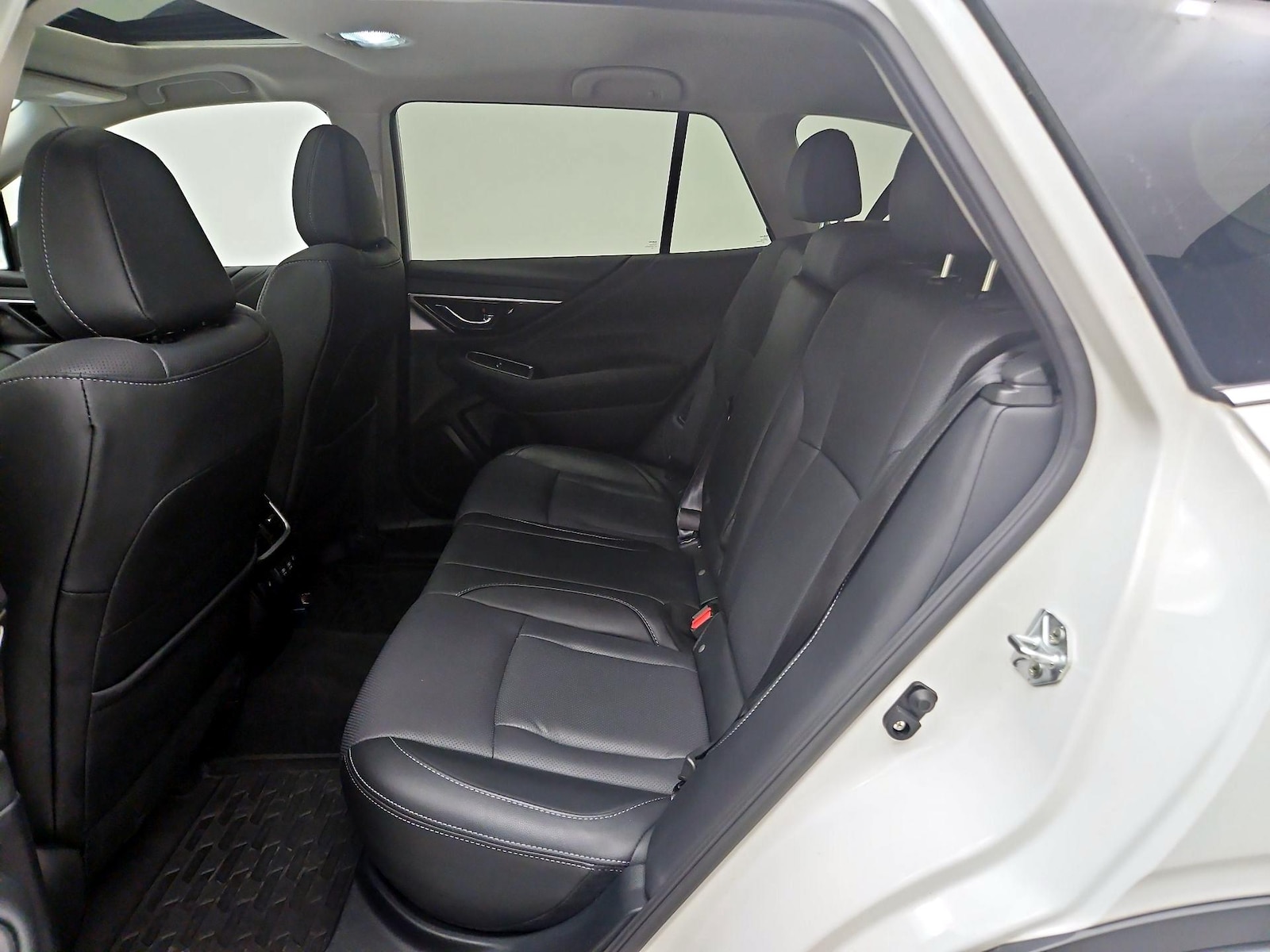 2022 Subaru Outback Limited - Photo 21