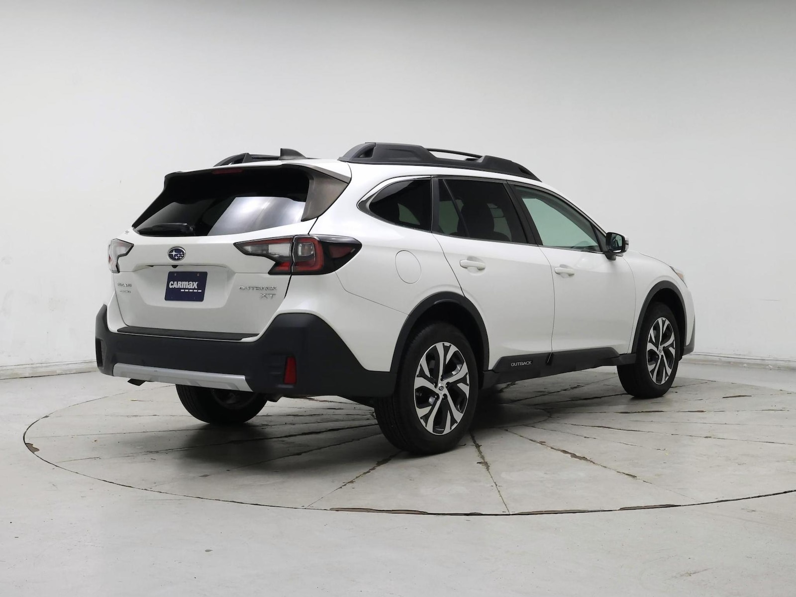 2022 Subaru Outback Limited - Photo 9