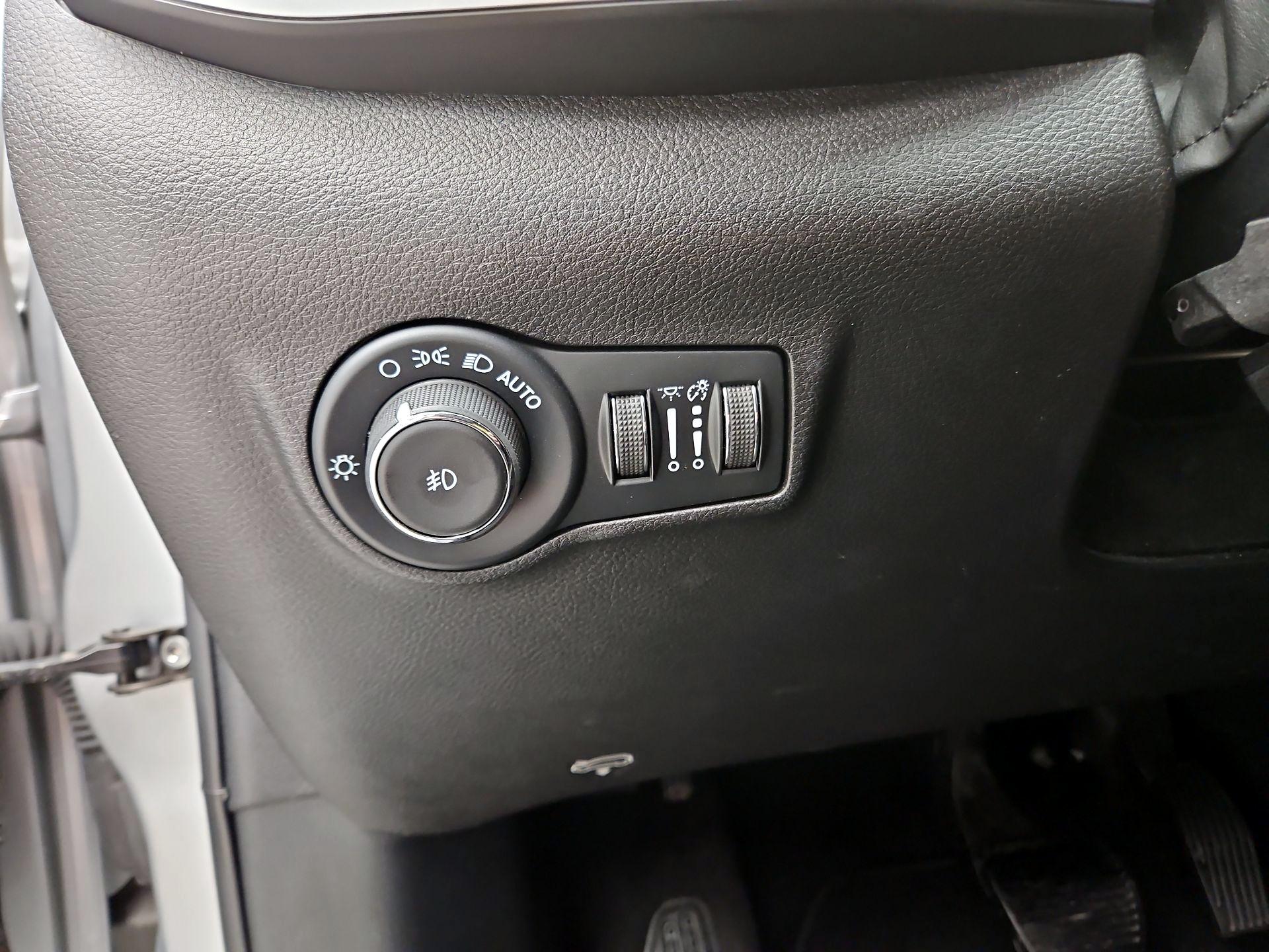 Thumbnail: 2025 Jeep Compass - 13