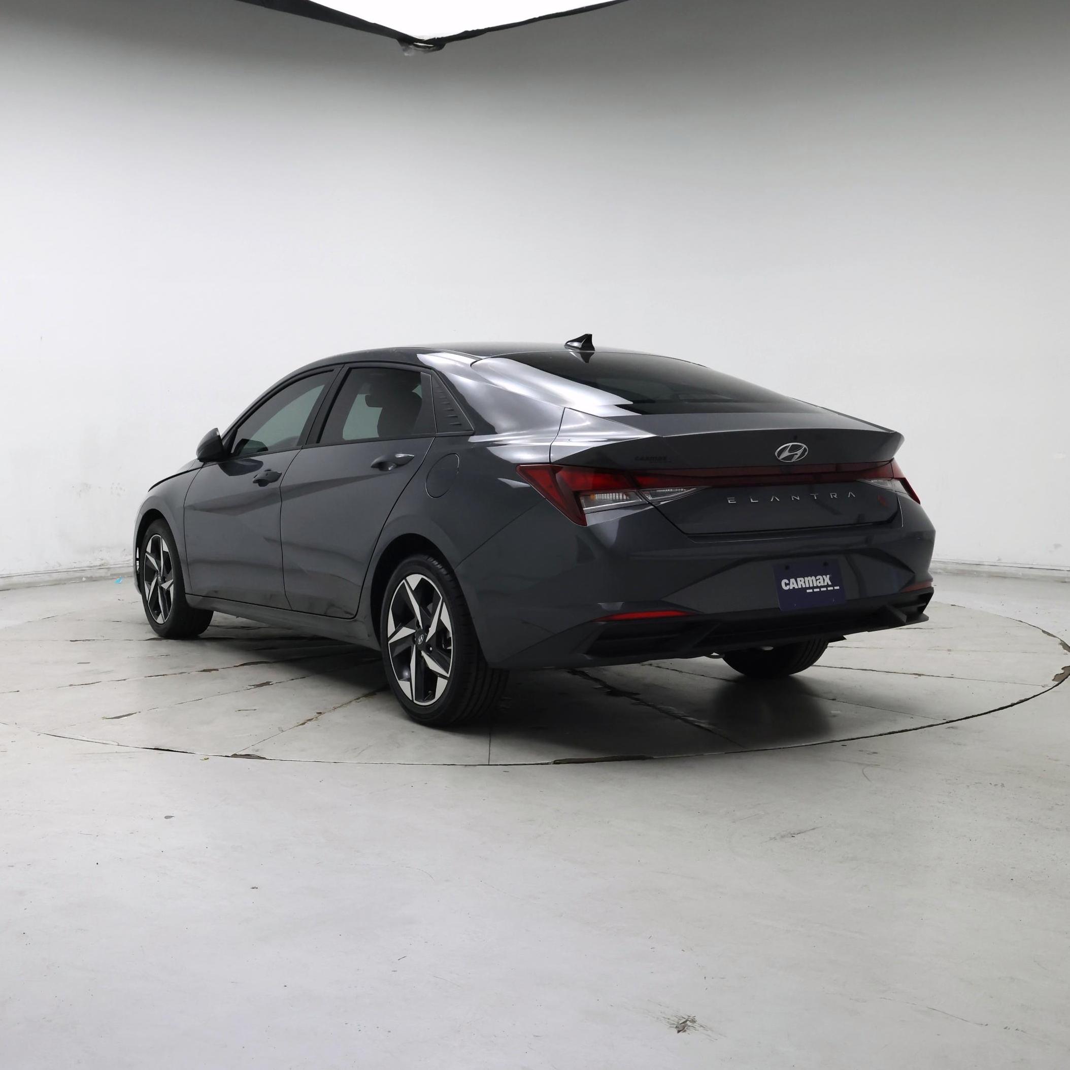 Thumbnail: 2023 Hyundai Elantra - 2