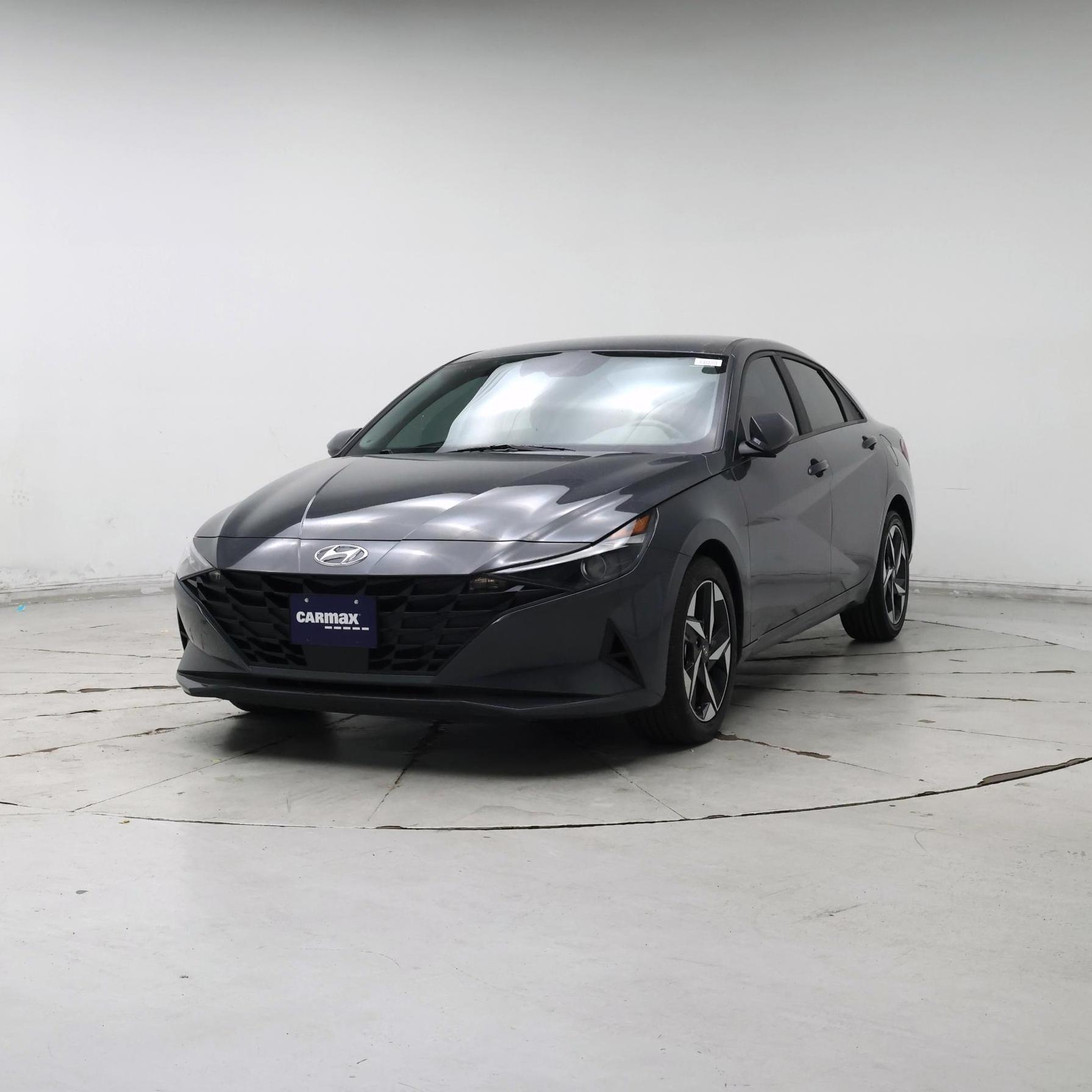 Thumbnail: 2023 Hyundai Elantra - 4