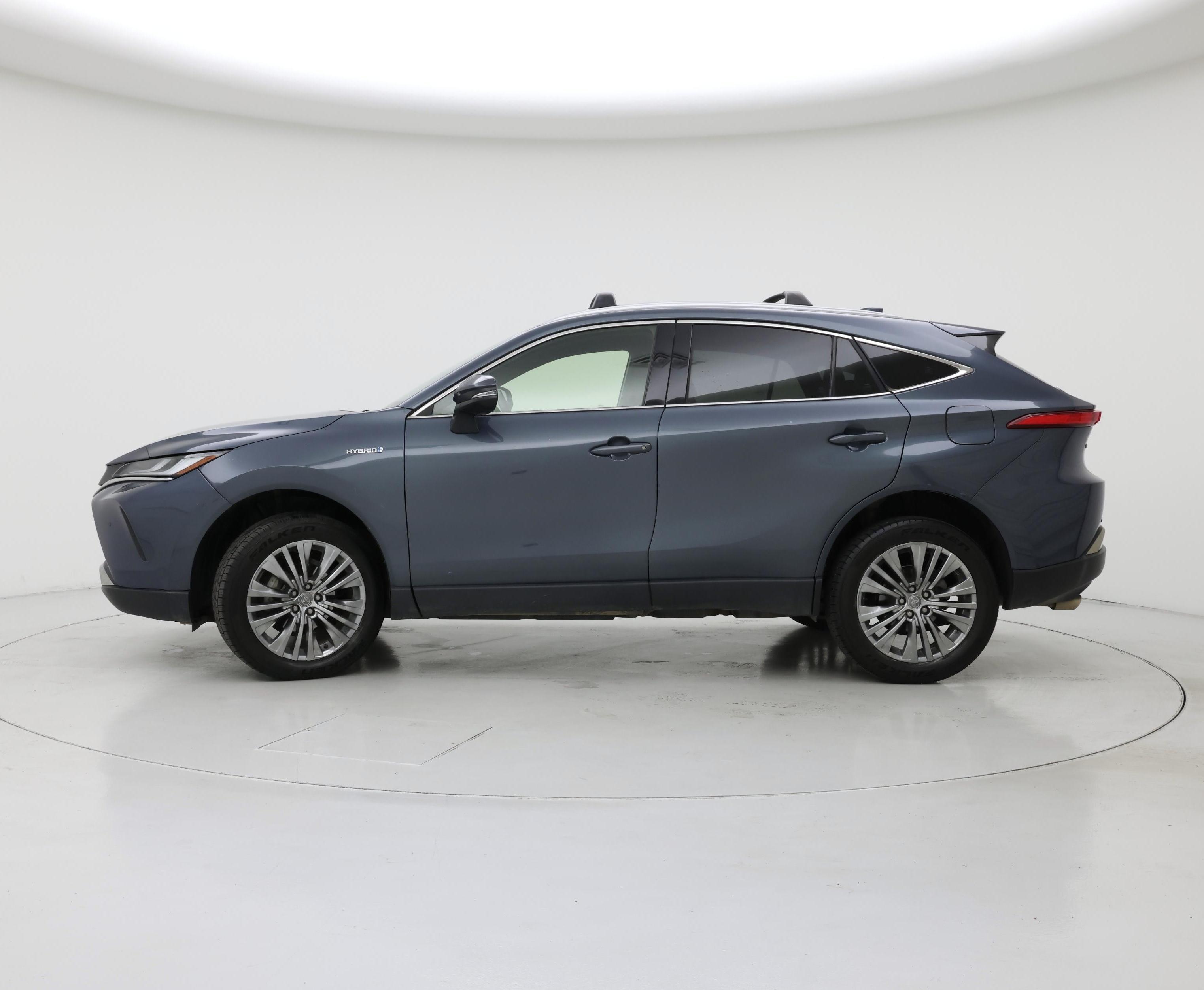Thumbnail: 2021 Toyota Venza - 3
