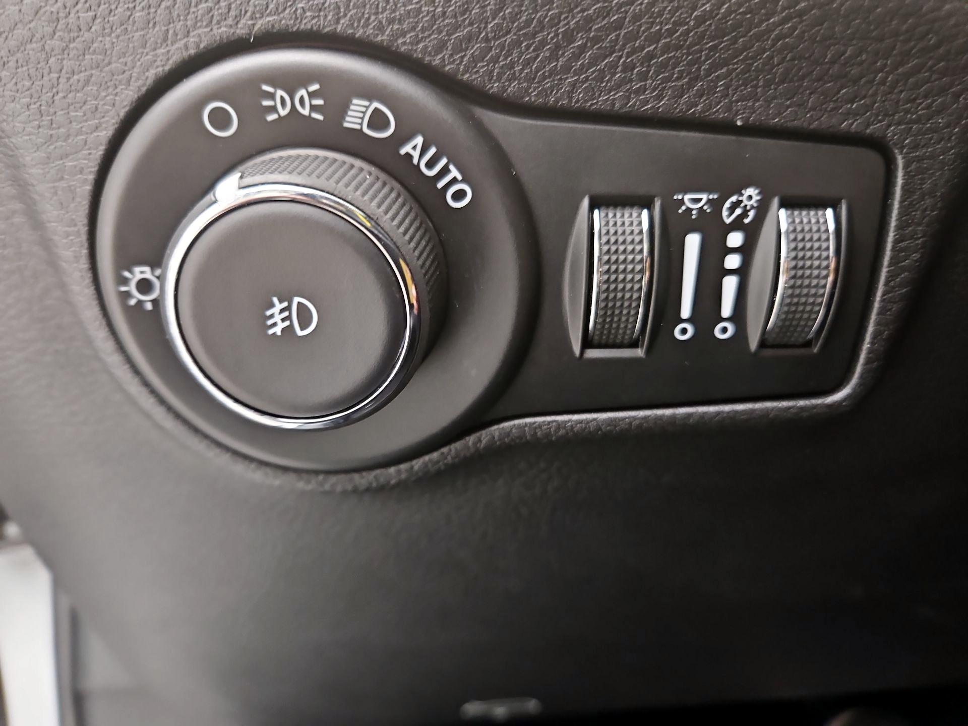 Thumbnail: 2025 Jeep Compass - 13