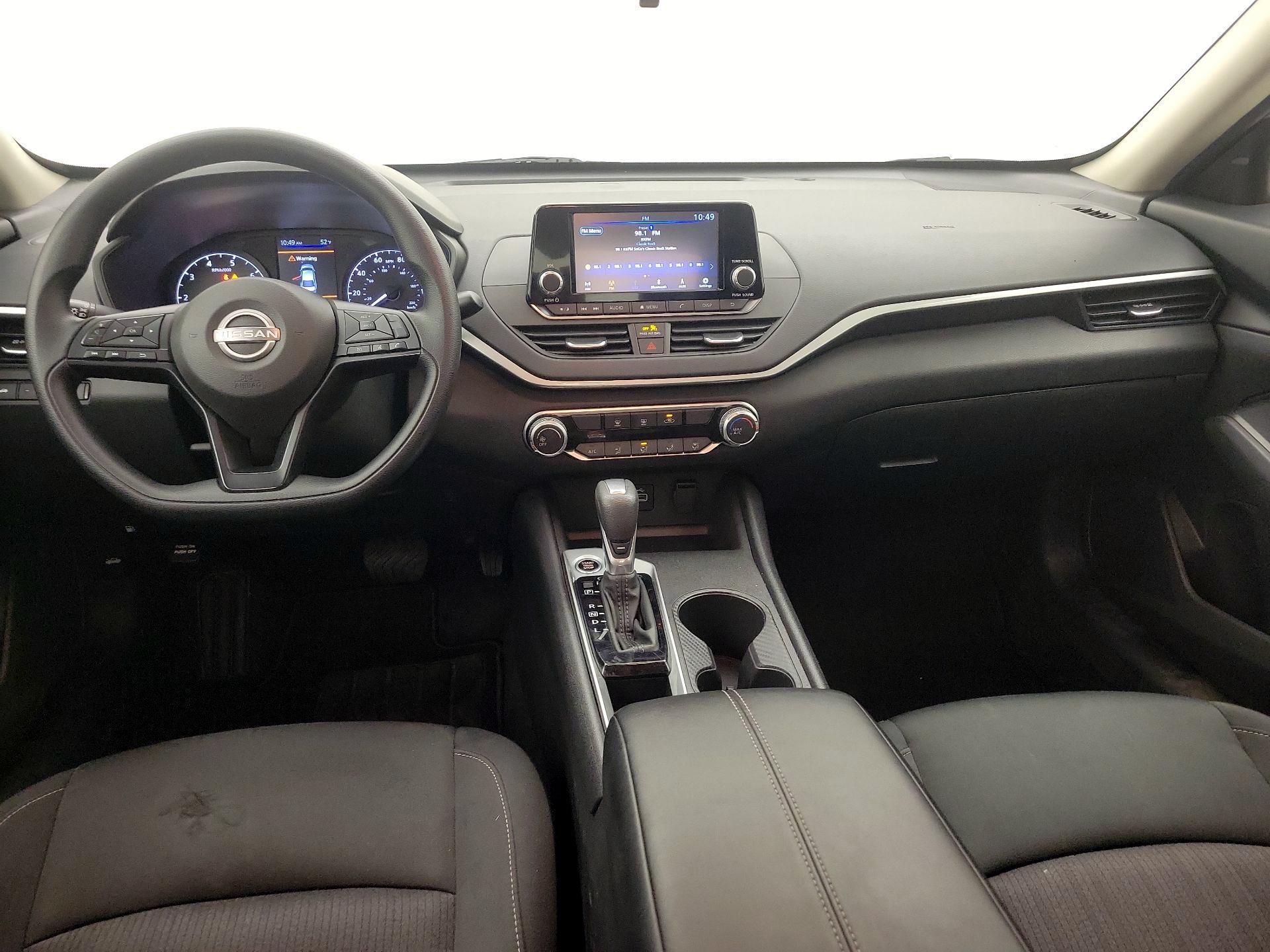 Thumbnail: 2024 Nissan Altima - 9