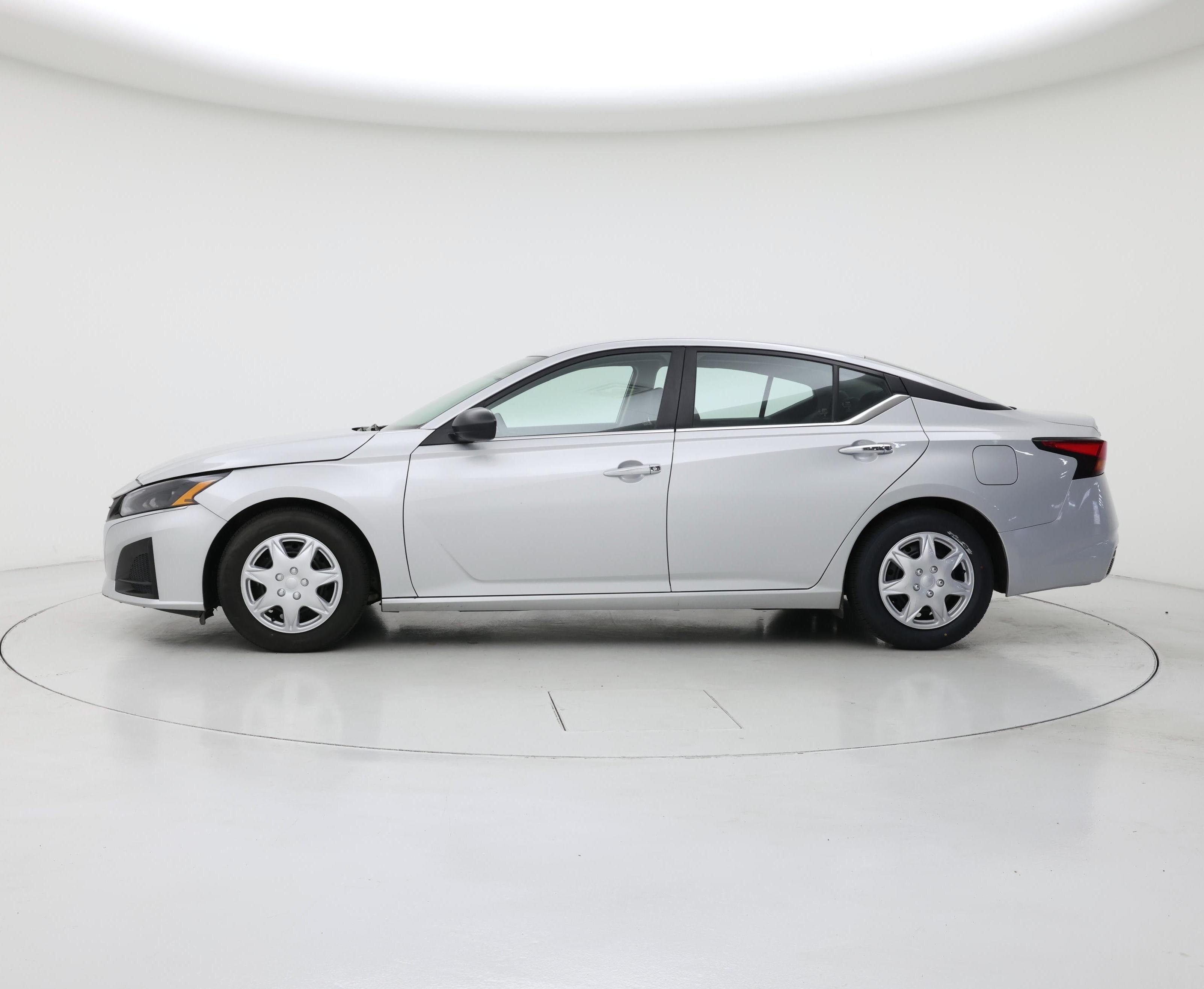 Thumbnail: 2024 Nissan Altima - 3