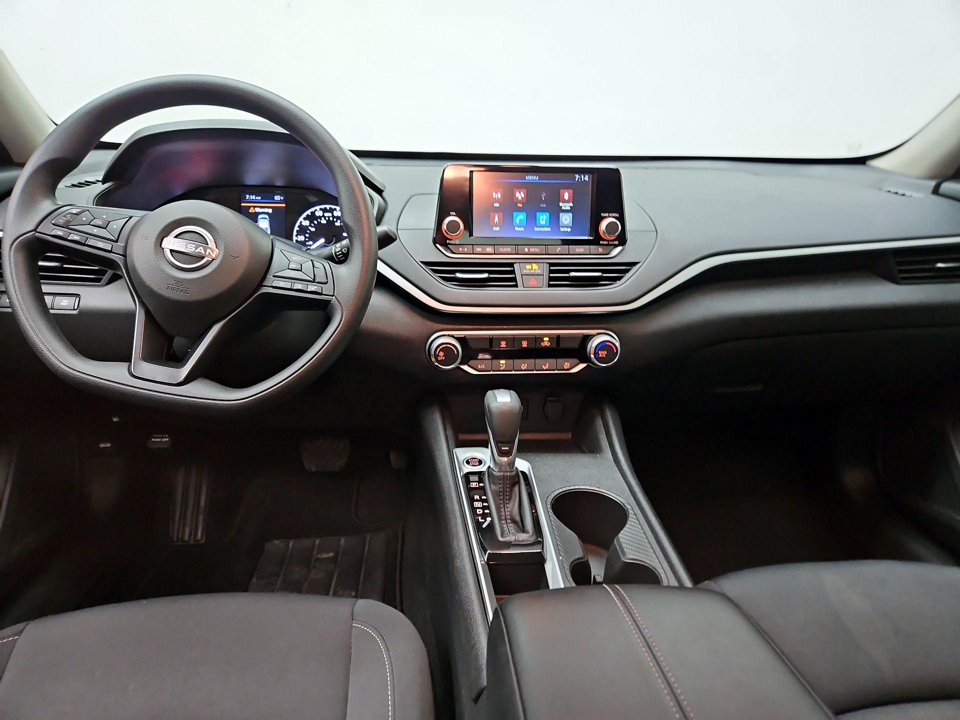Thumbnail: 2024 Nissan Altima - 9