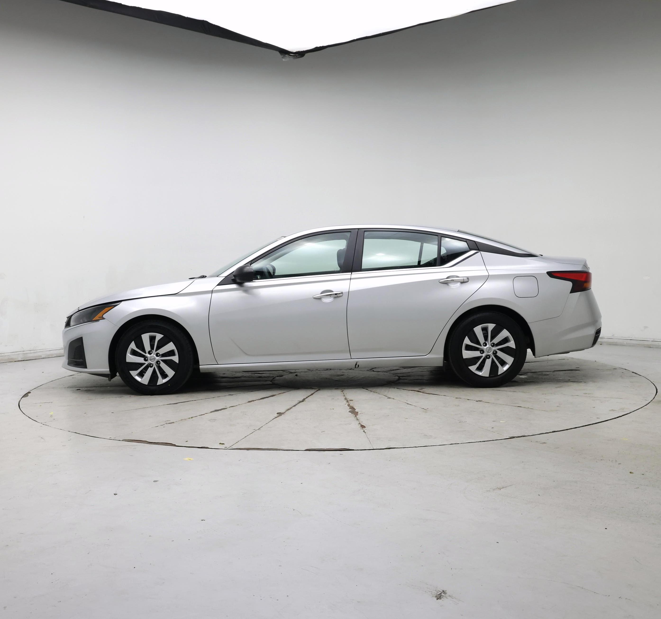 Thumbnail: 2024 Nissan Altima - 3