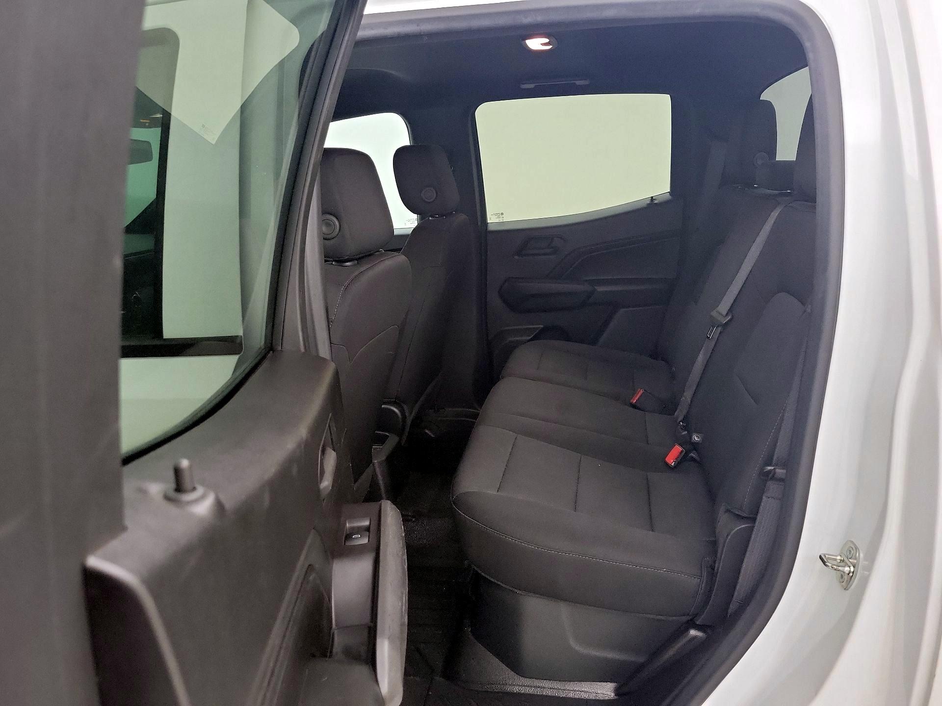 Thumbnail: 2023 Chevrolet Colorado - 19