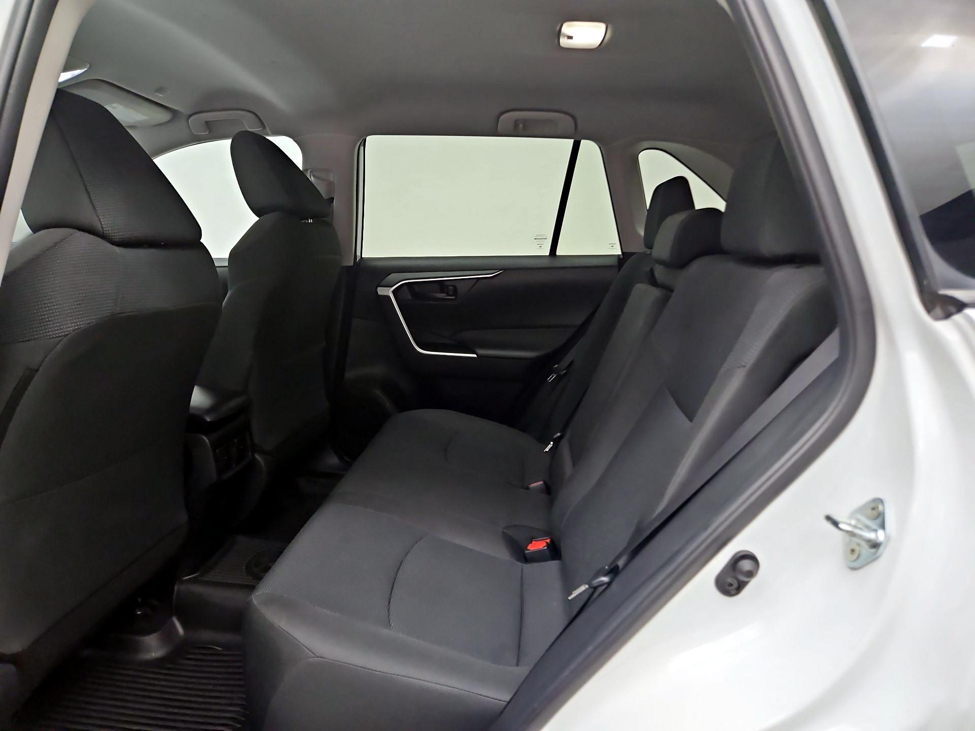 Thumbnail: 2024 Toyota RAV4 - 20