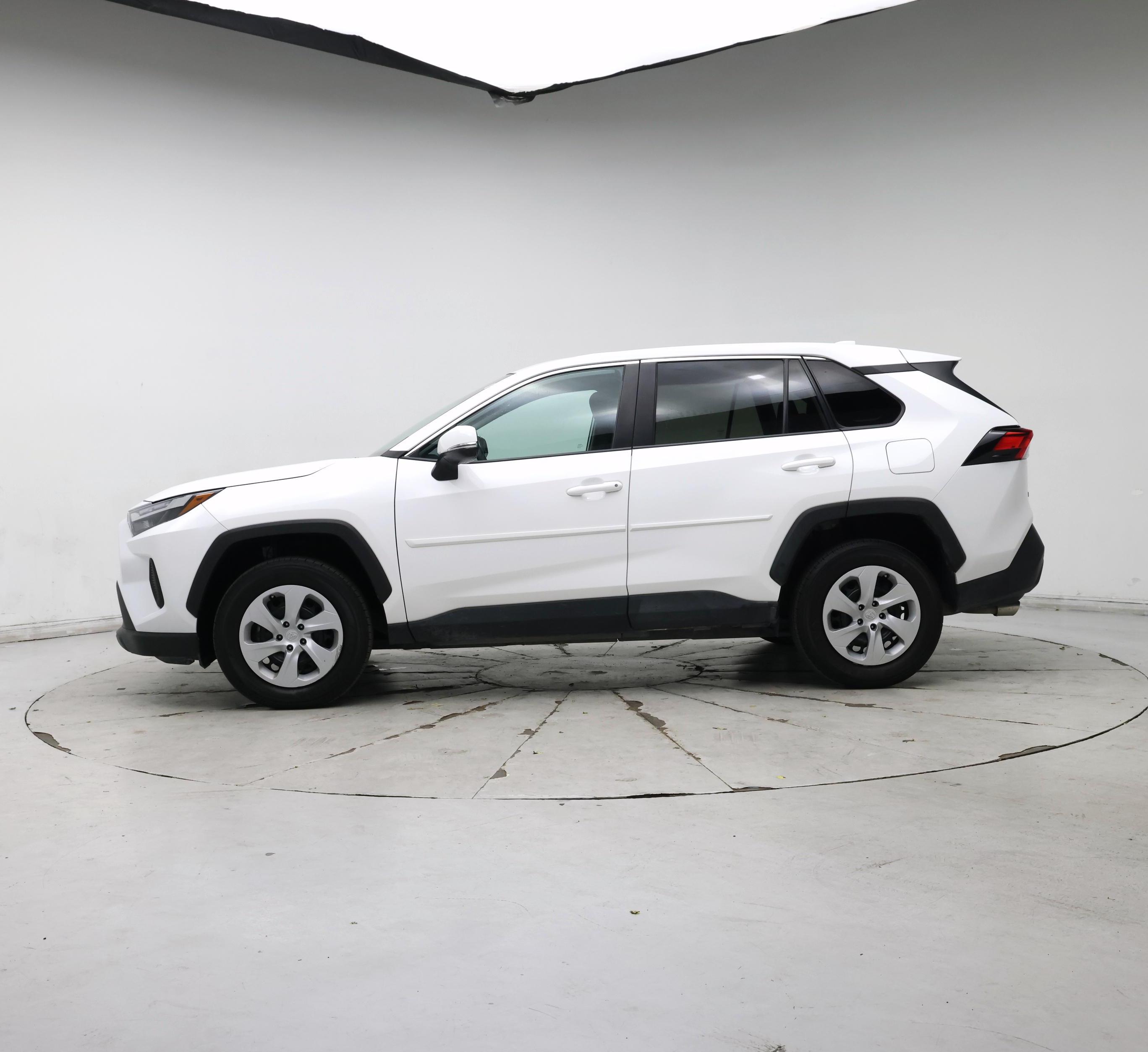 Thumbnail: 2024 Toyota RAV4 - 3