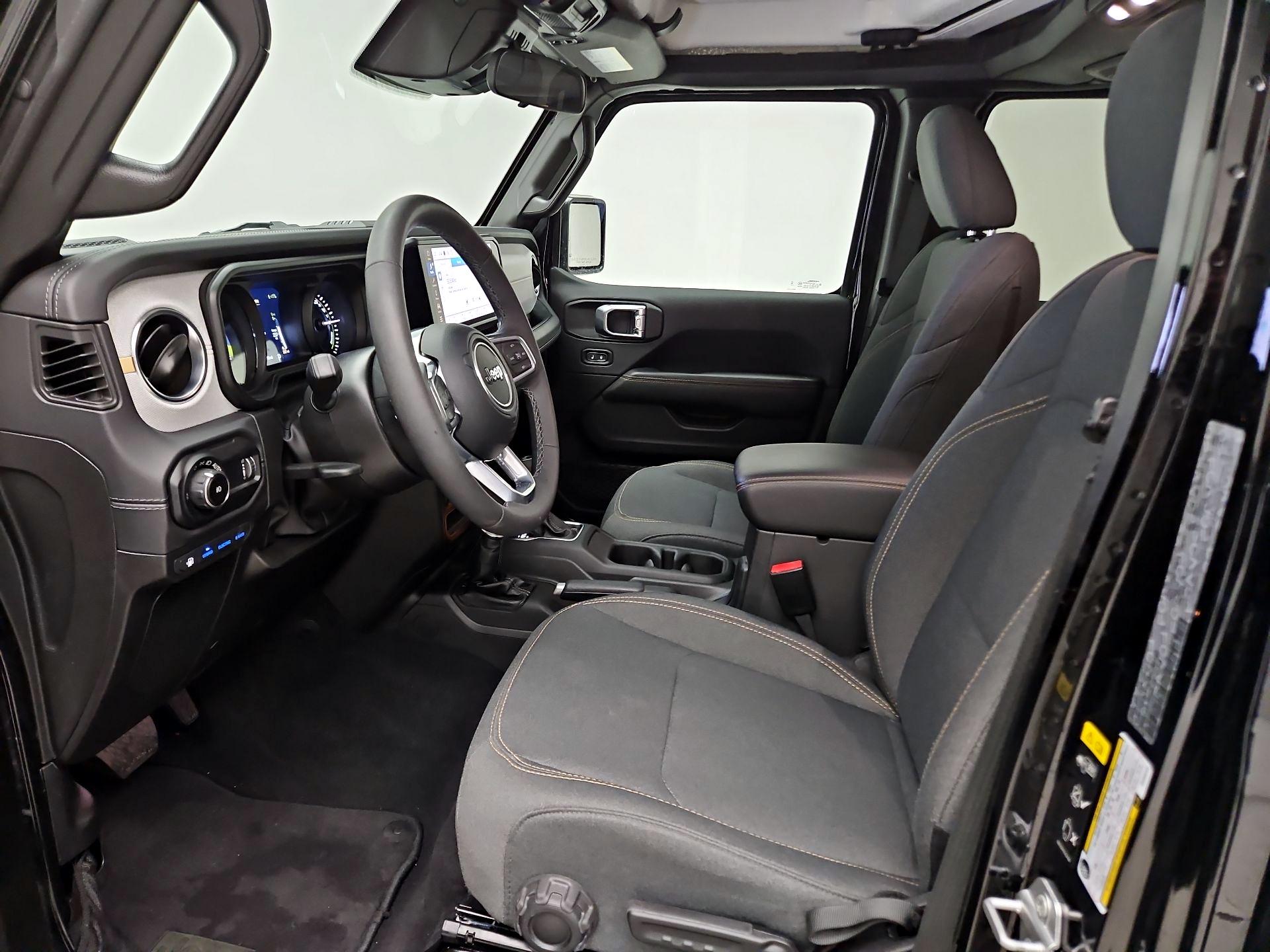 Thumbnail: 2025 Jeep Wrangler - 11